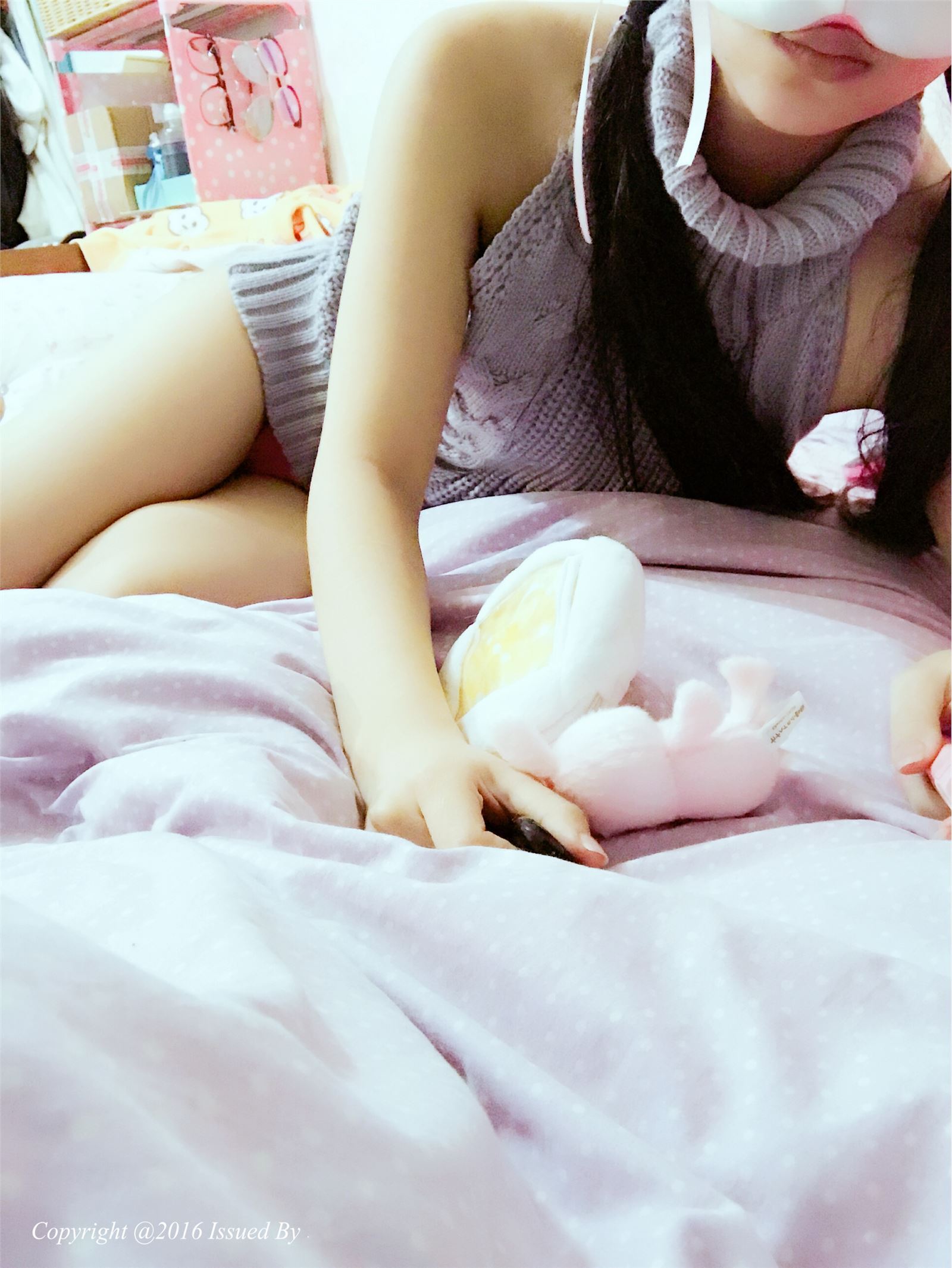 猫性少女 套图 高领毛衣