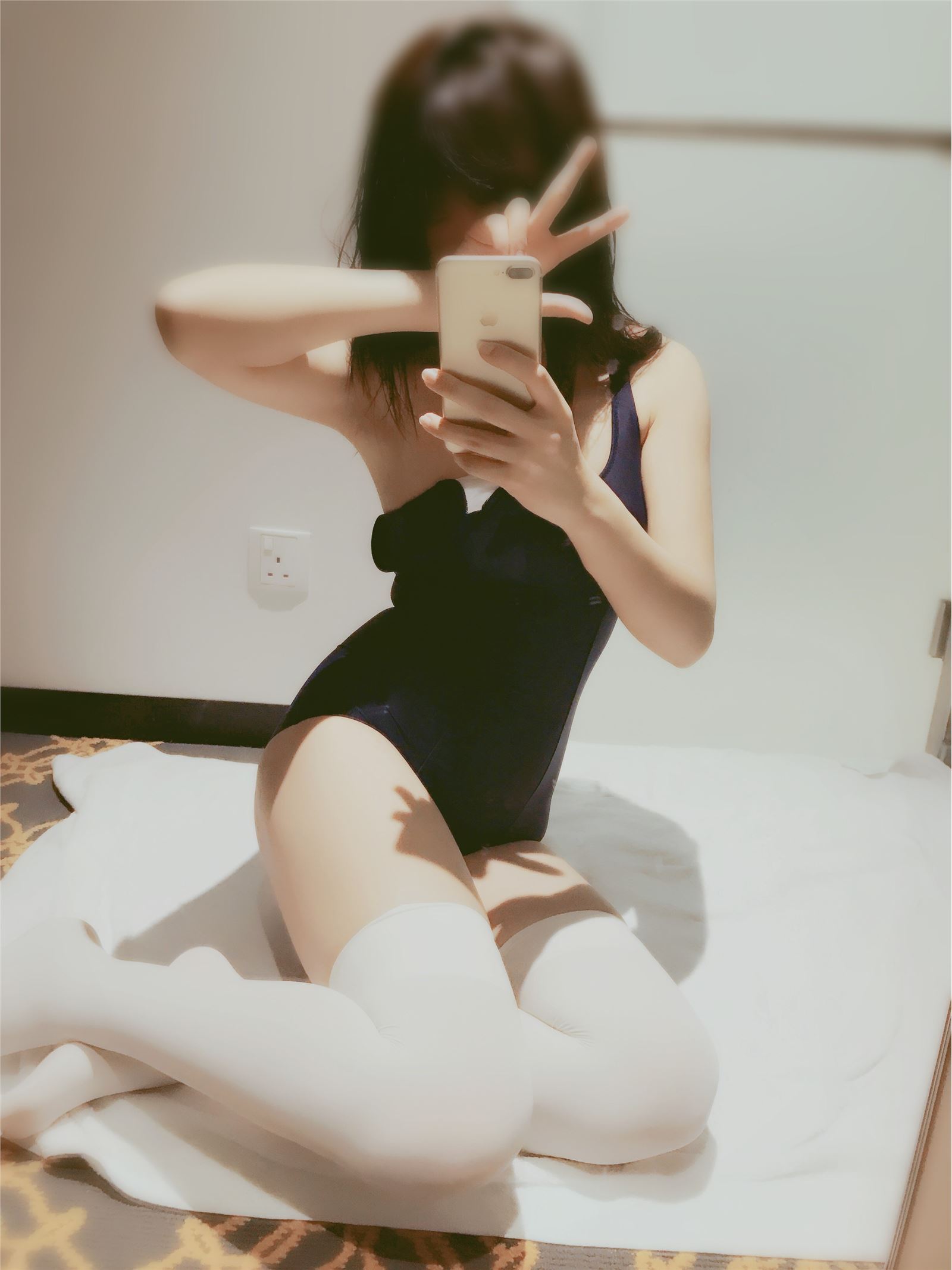 萝莉液液酱YeYe - 白丝死库水