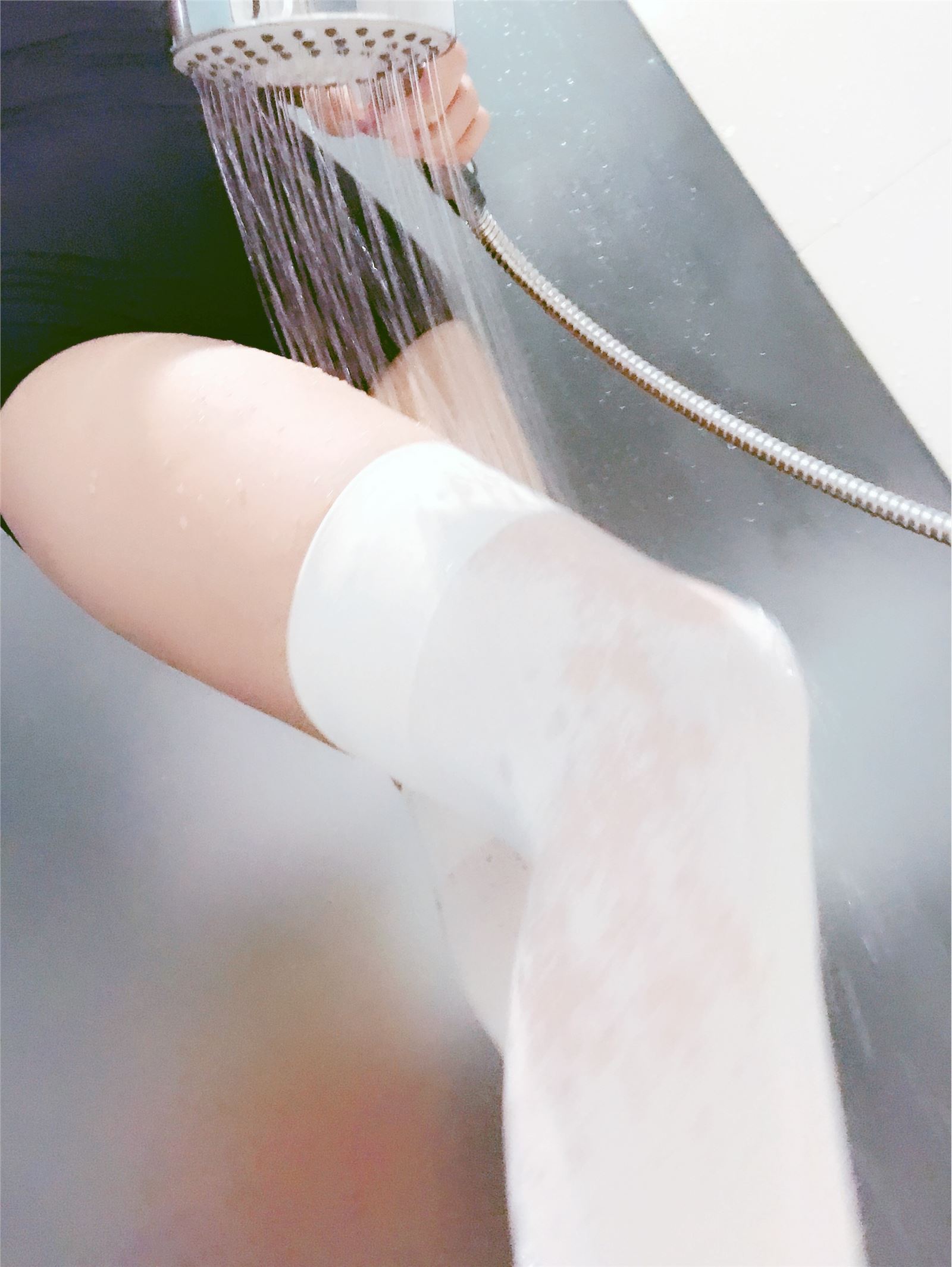 萝莉液液酱YeYe - 白丝死库水