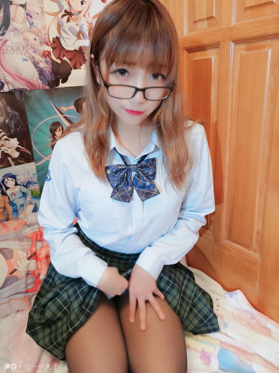 吃一口兔子 003嗷~撕袜