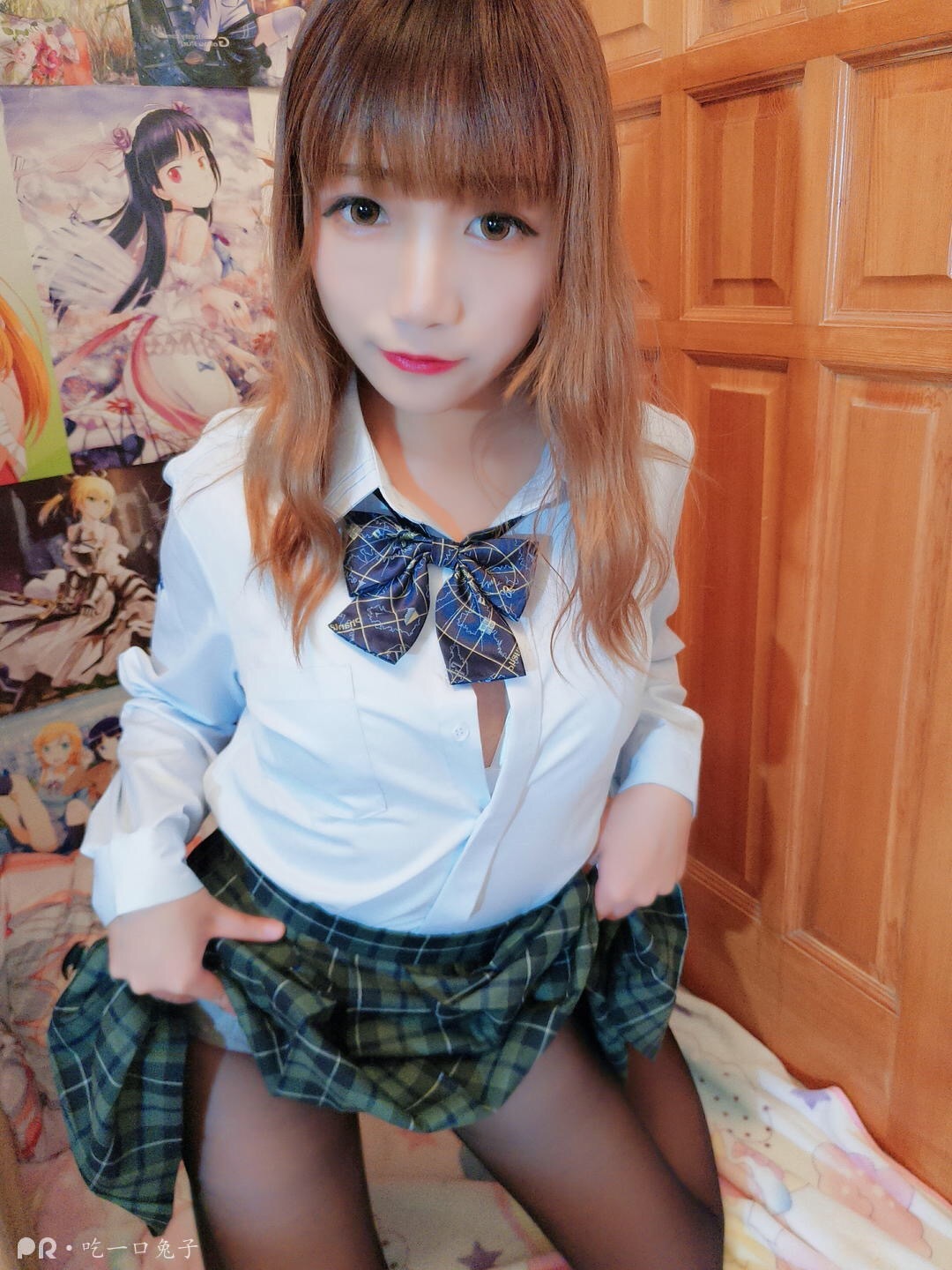 吃一口兔子 003嗷~撕袜