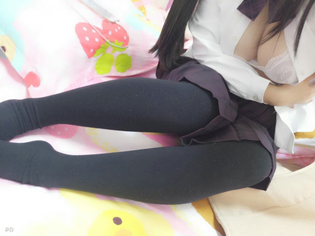 花野美—褐色格子校服