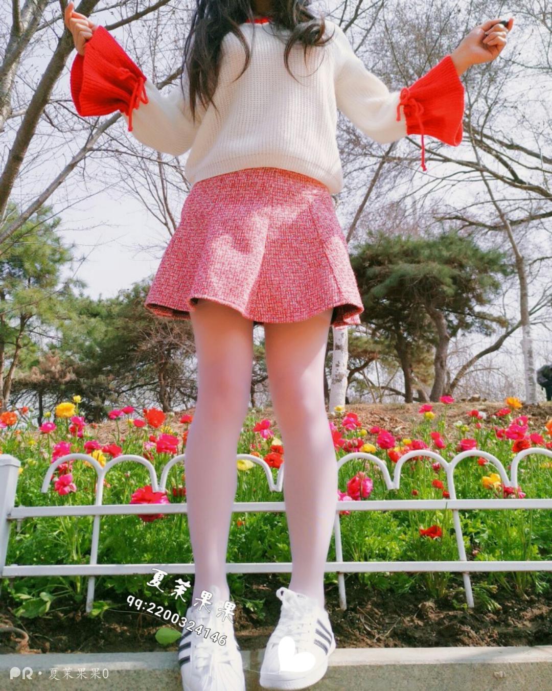 夏茉果果-户外白丝诱惑