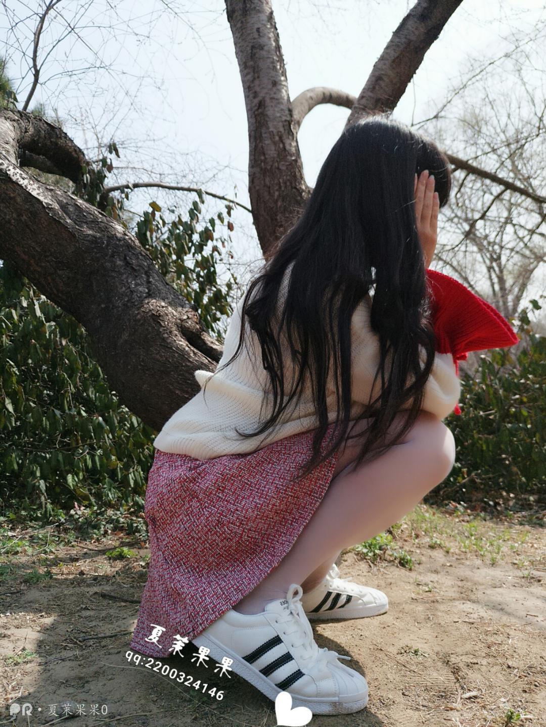 夏茉果果-户外白丝诱惑