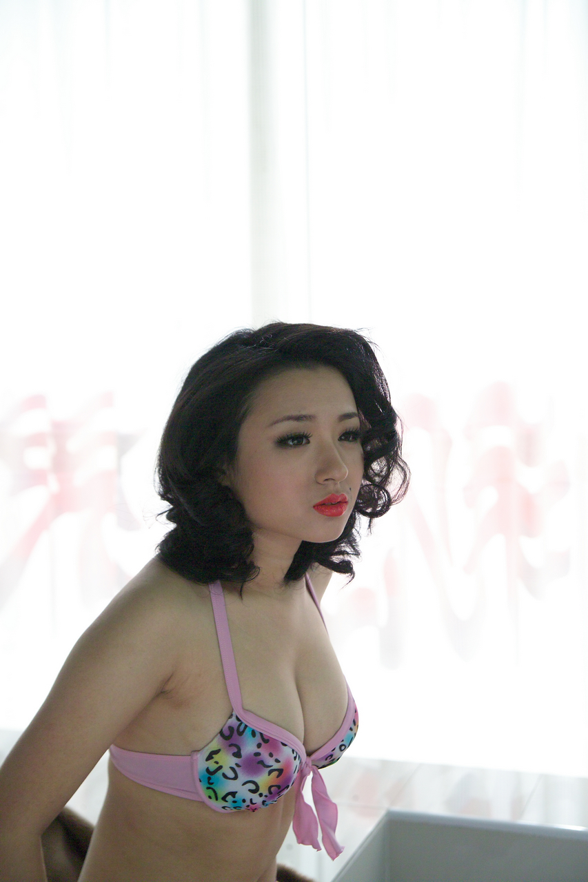 希威社VIP合辑 原版套图收藏版 VIP004