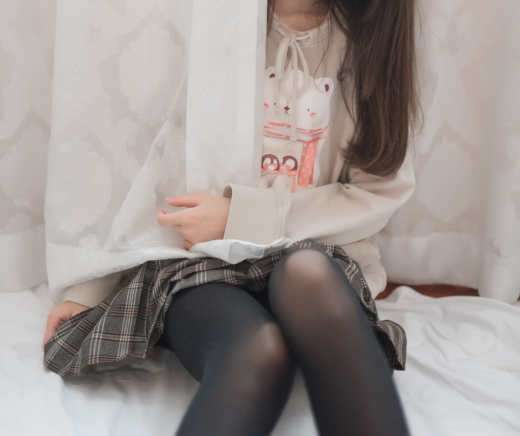 九曲Super-cute-窗帘后的朦胧写真