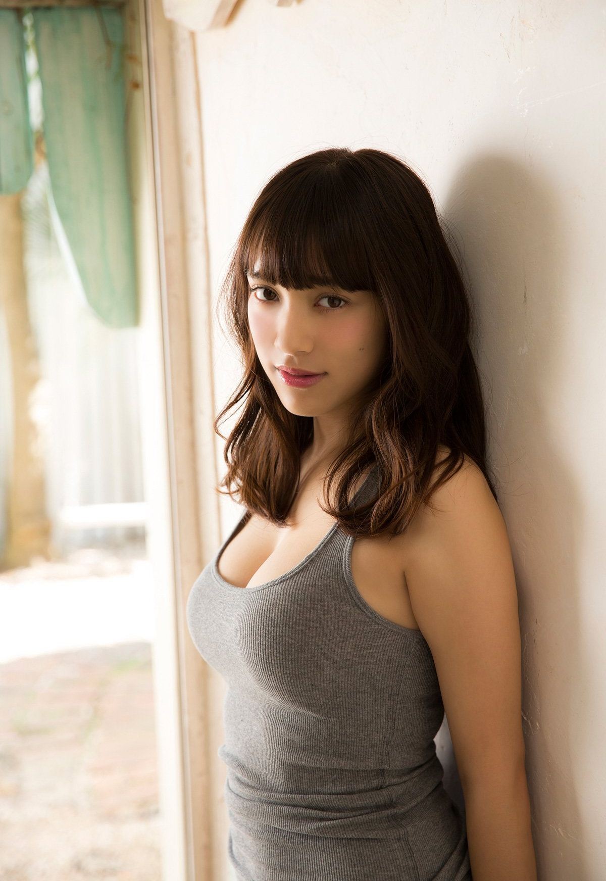 都丸纱也华写真集