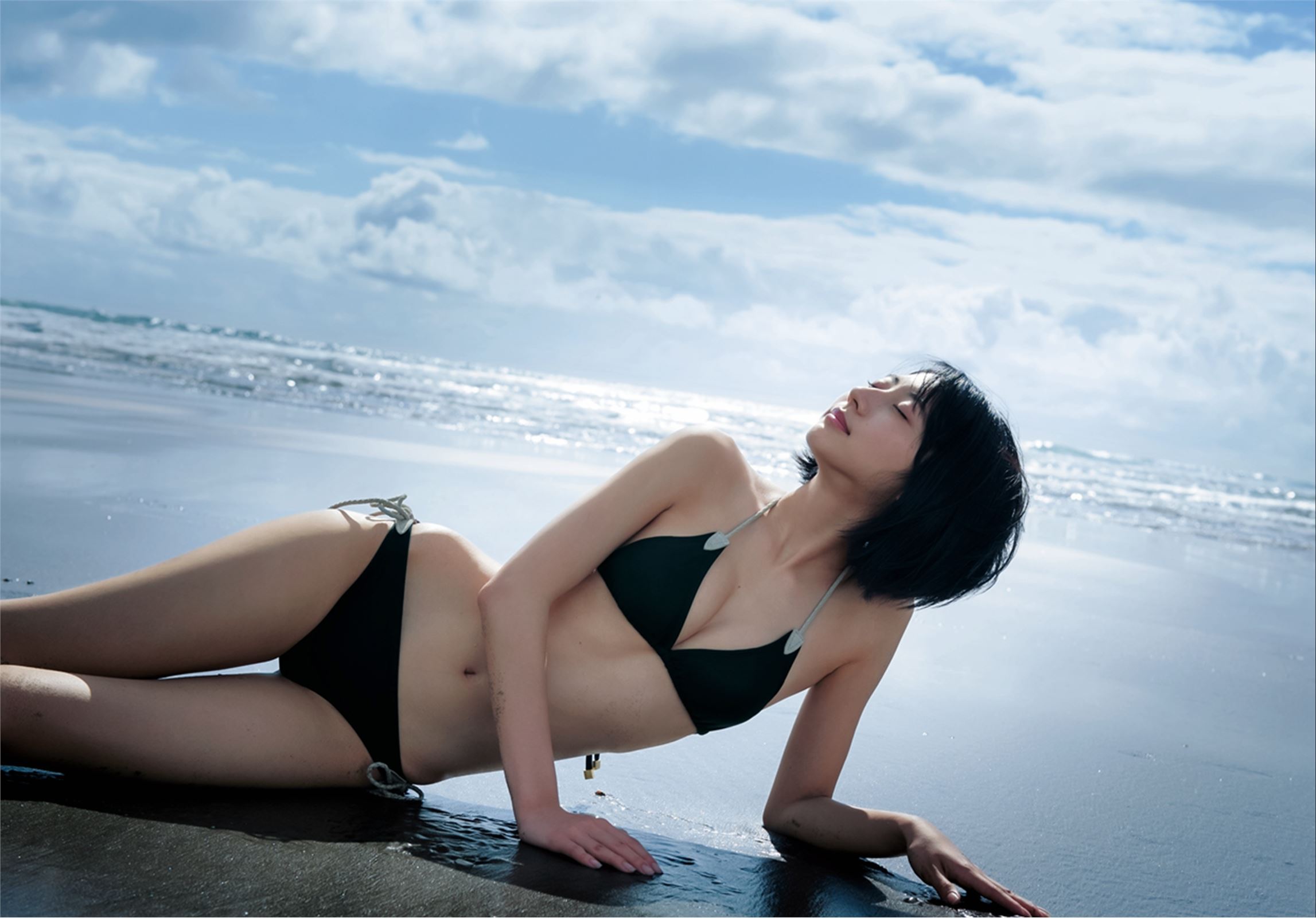 武田玲奈「short」写真集