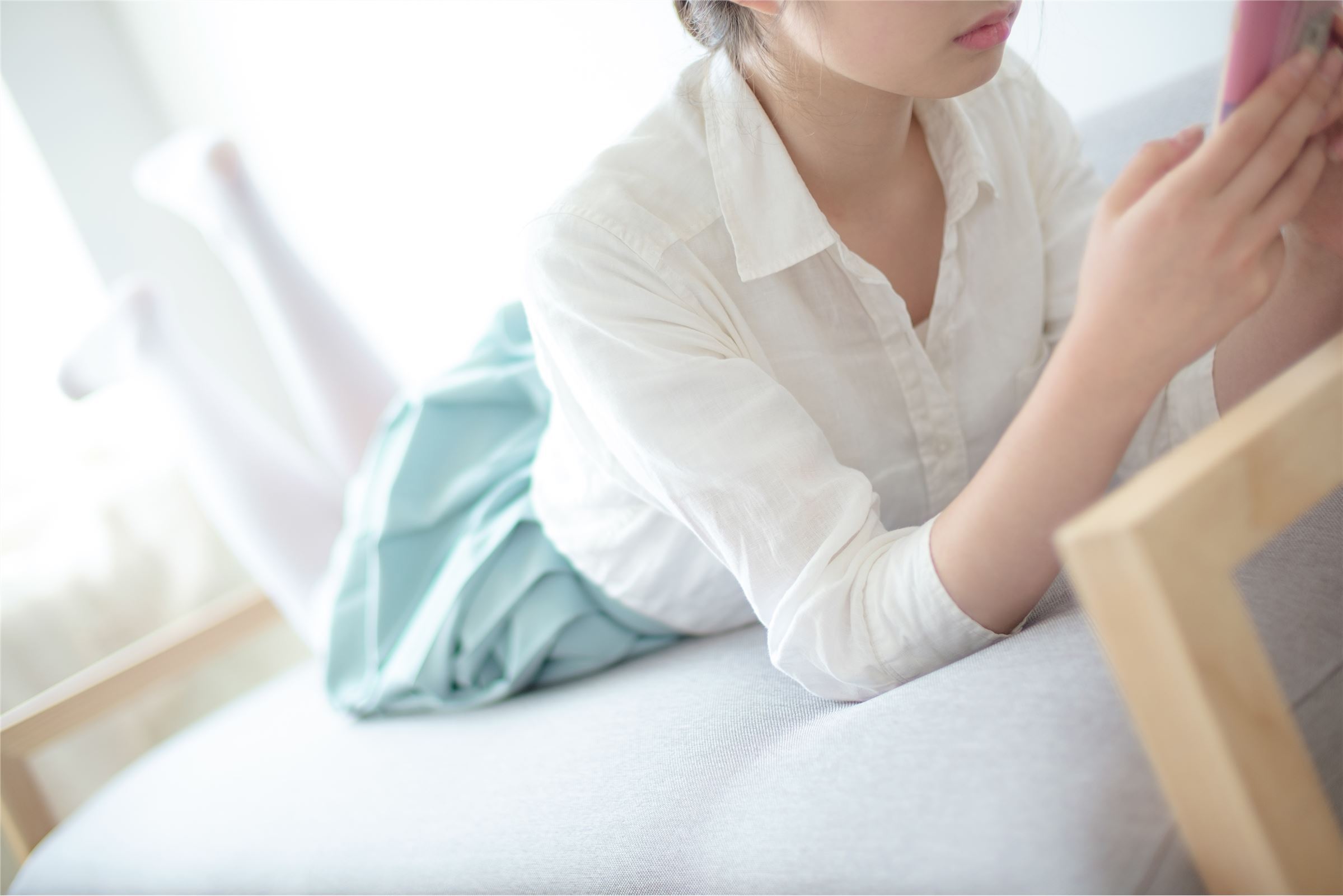 [森萝财团]萝莉丝足写真 R15-003 水嫩白丝