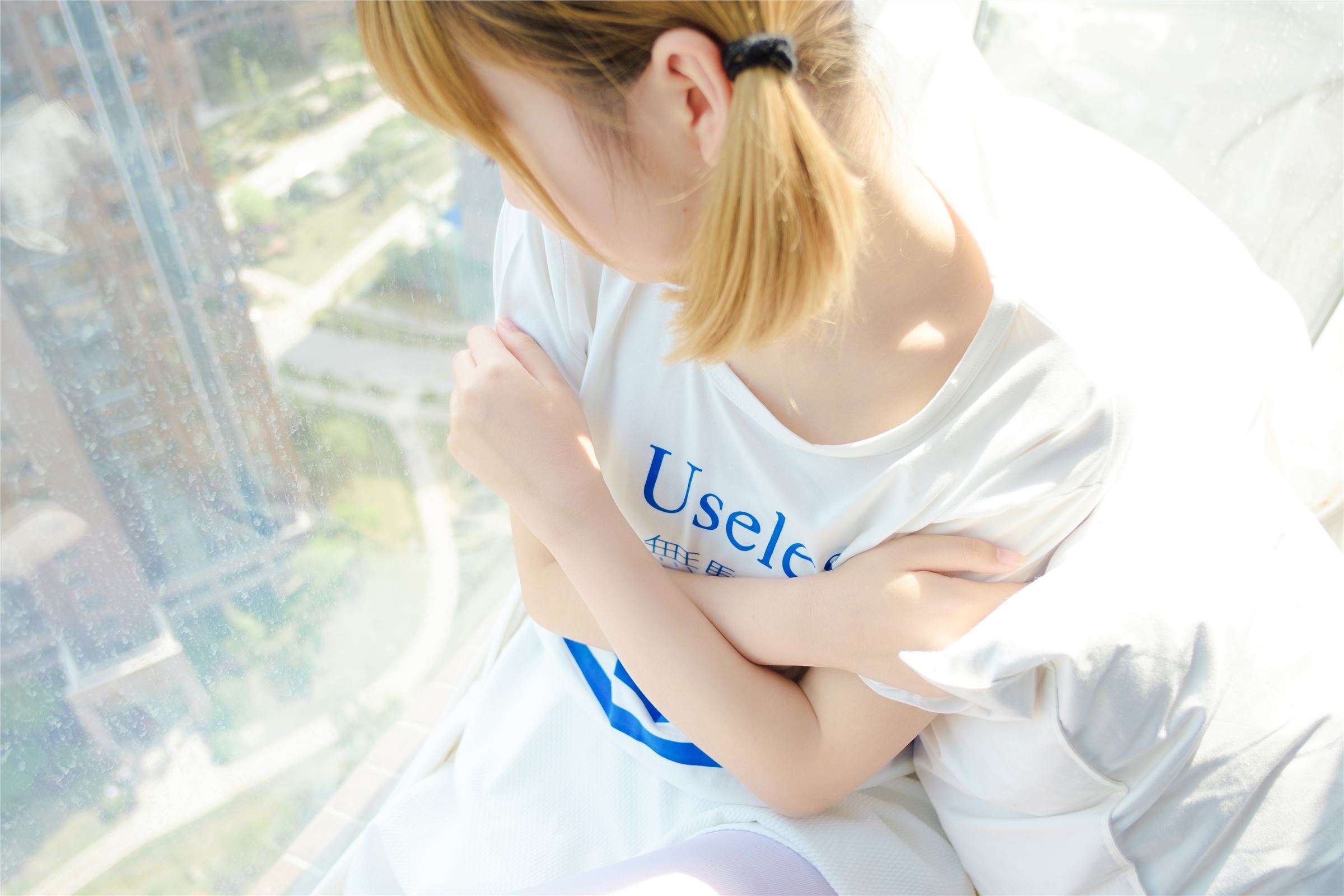 [森萝财团]萝莉丝足写真 R15-004 纯白之恋