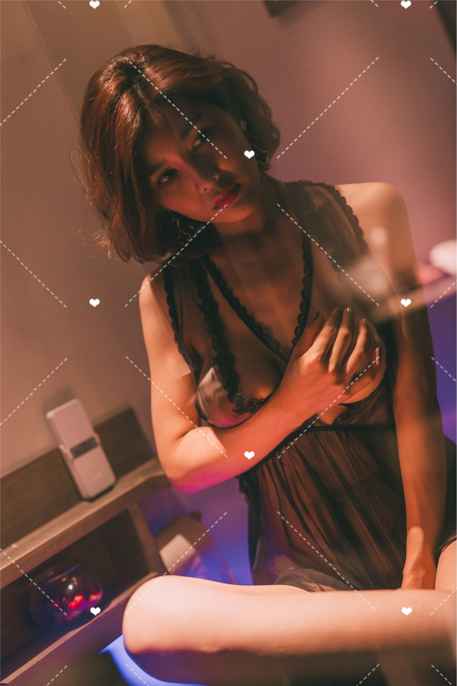 网红模特闫盼盼最新7月写真套图-透视