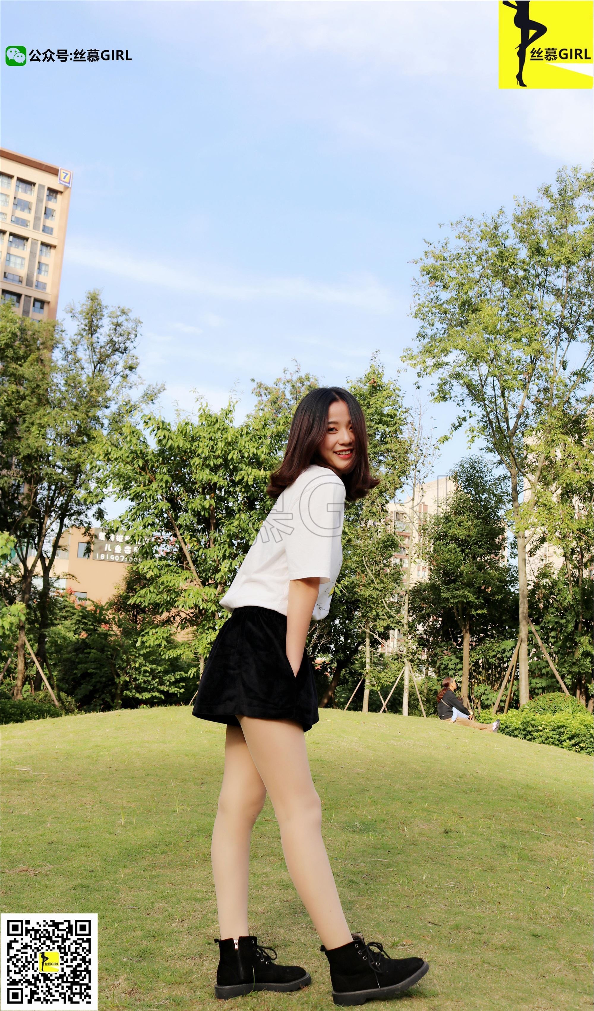 丝慕写真 第014期 模特：四月《黑天鹅与白天鹅》