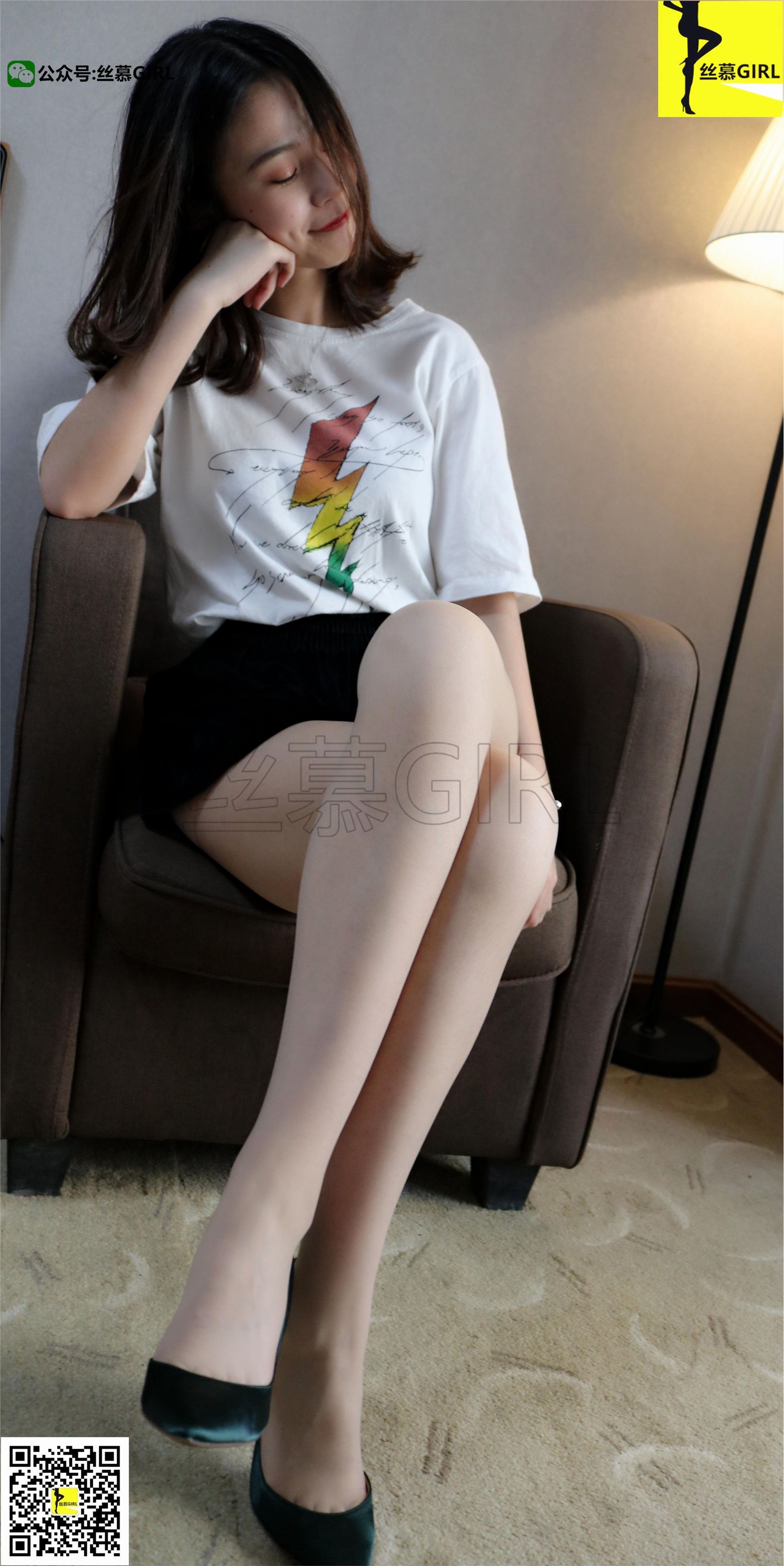 丝慕写真 第014期 模特：四月《黑天鹅与白天鹅》