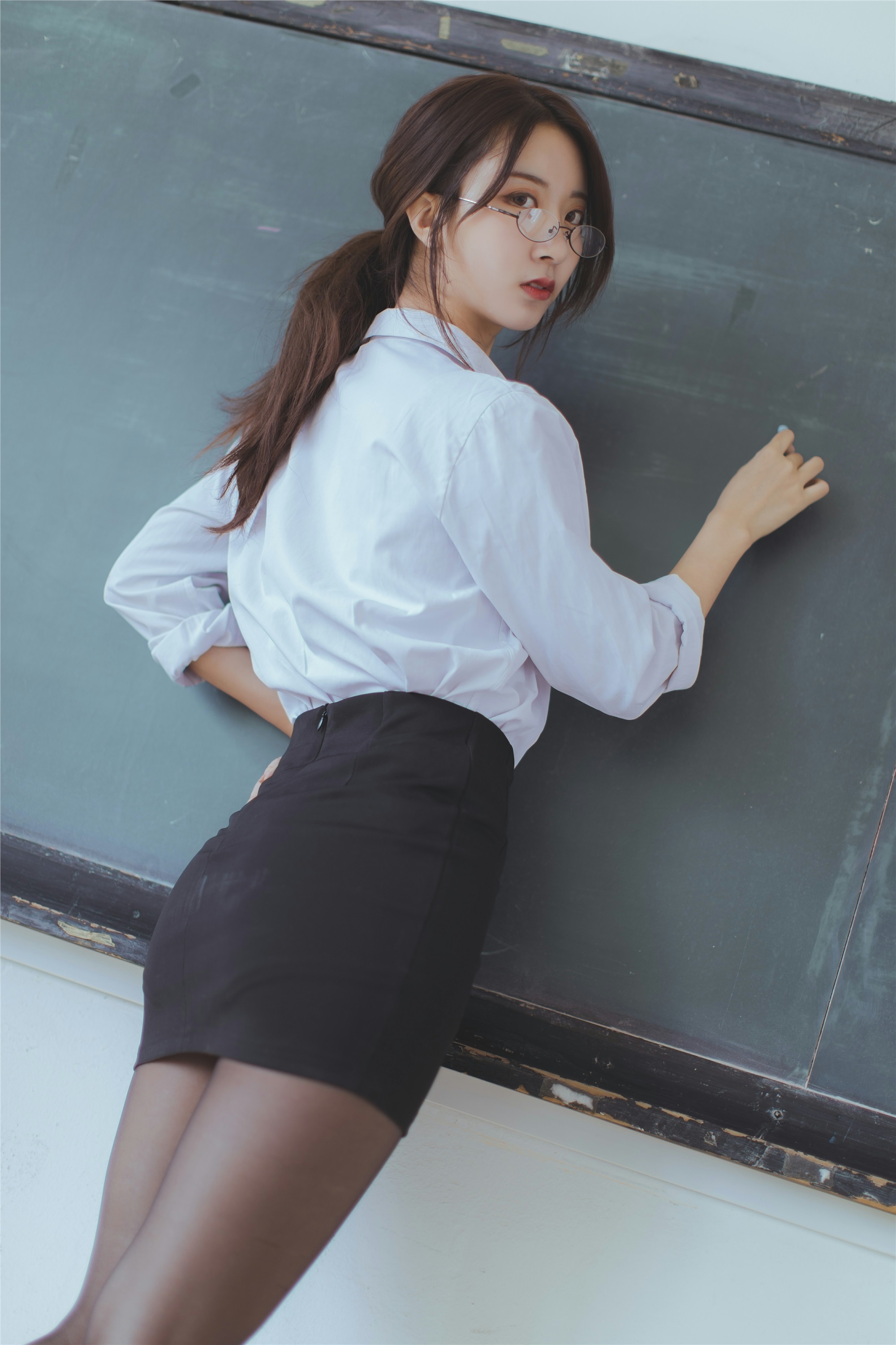 Coser小姐姐黑川 – 教师（不对外）真爱cos