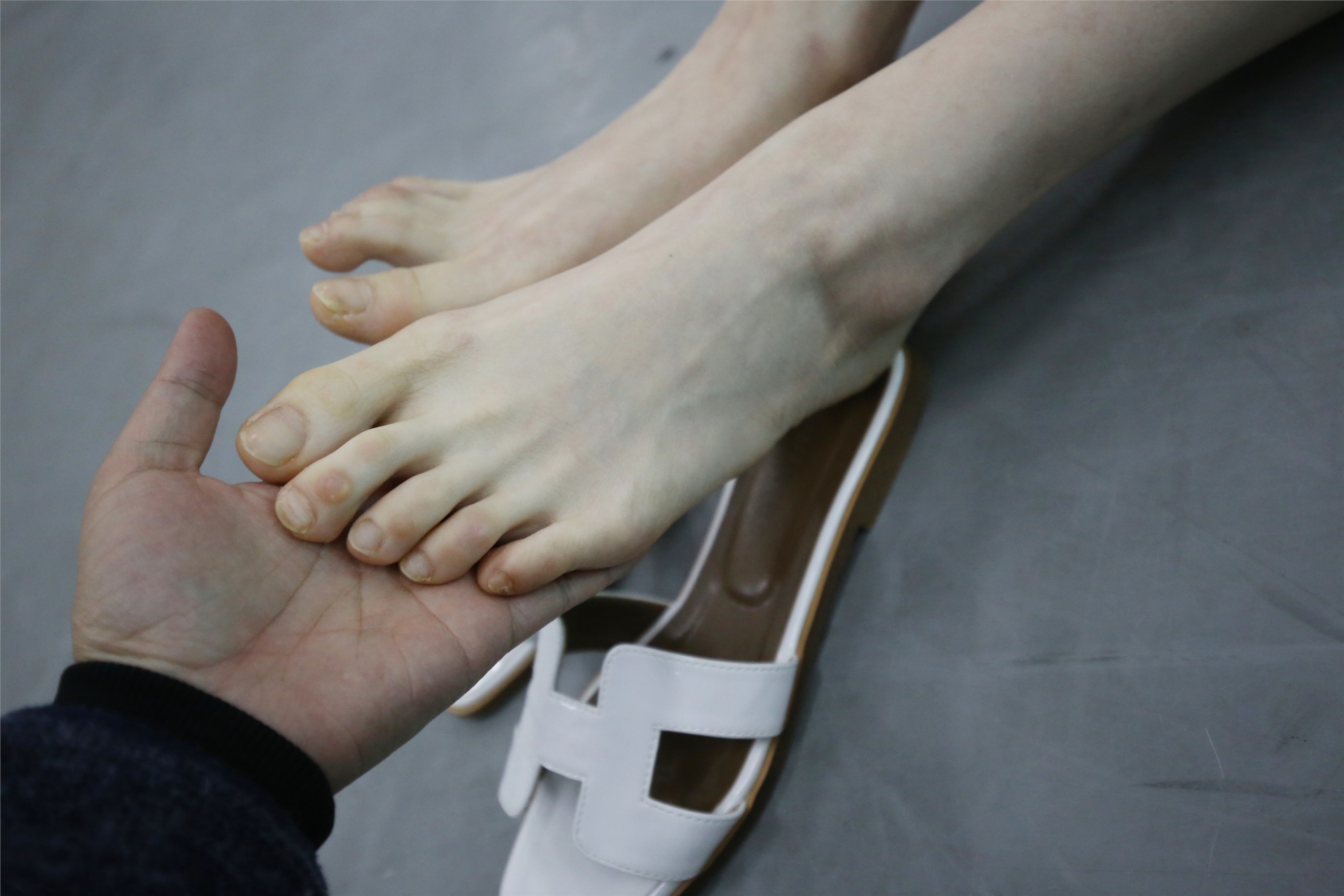 大西瓜美女图片 Z1 休闲裤少女180p