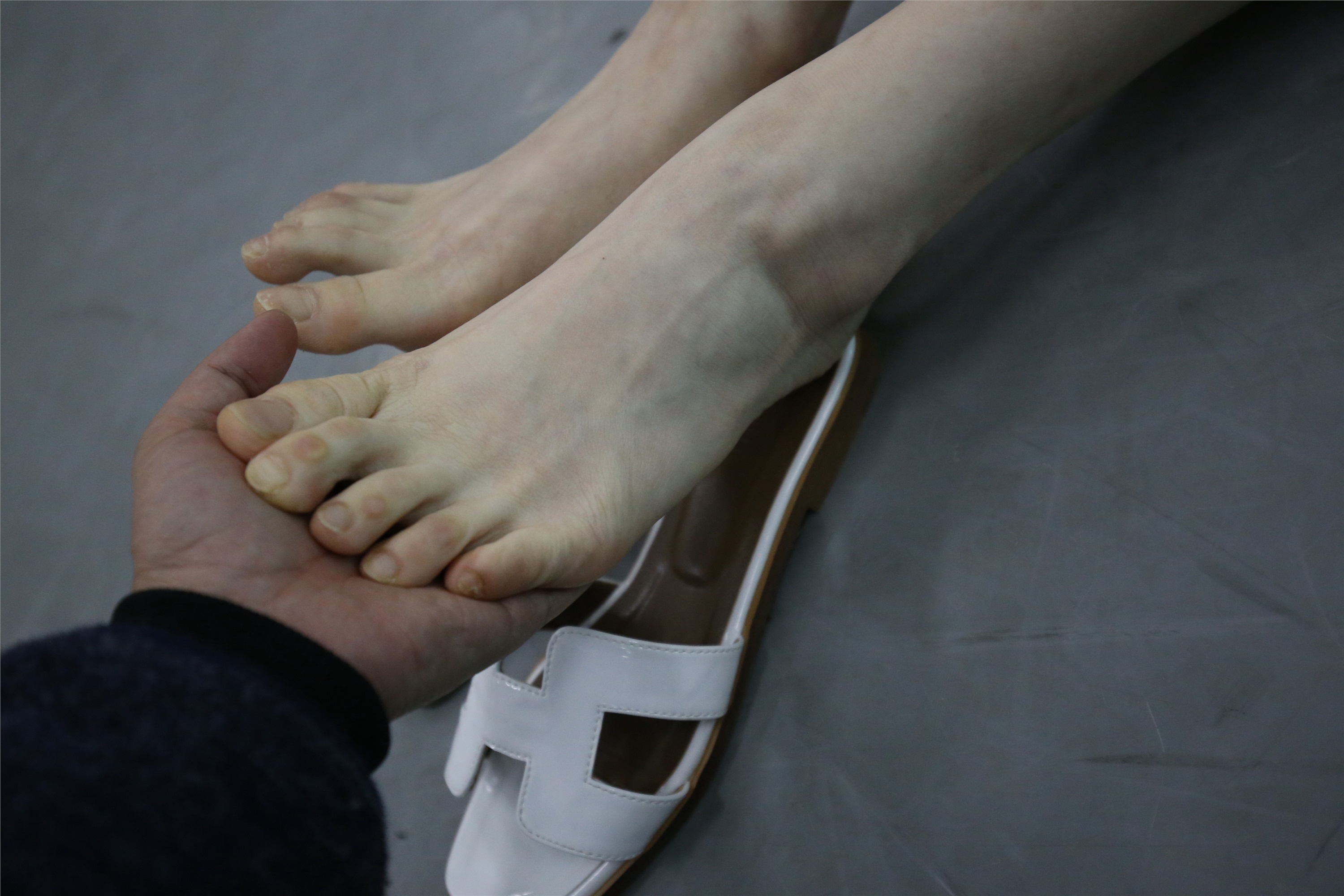 大西瓜美女图片 Z1 休闲裤少女180p