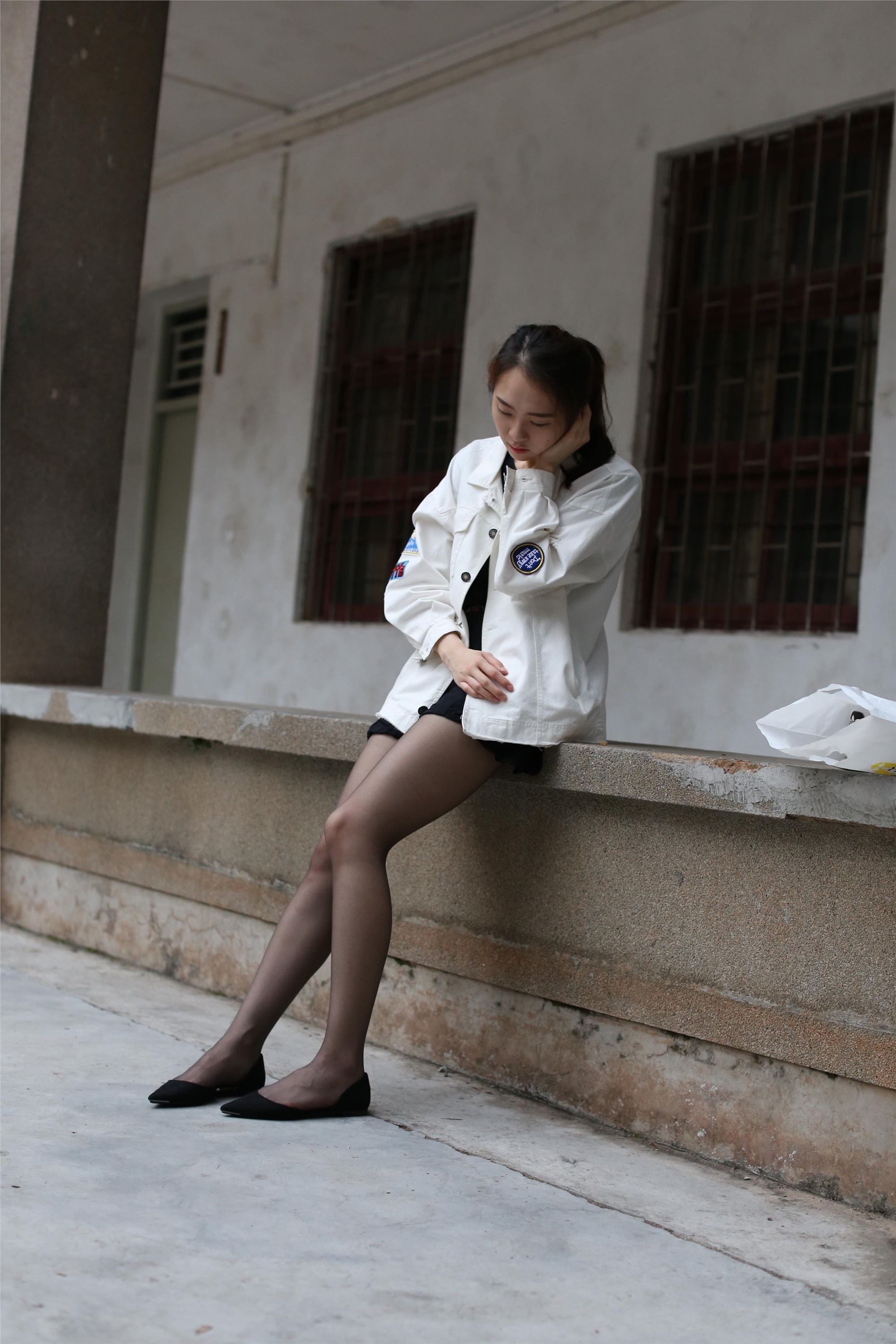 大西瓜美女图片 Z2-2 衬黑丝袜472p1