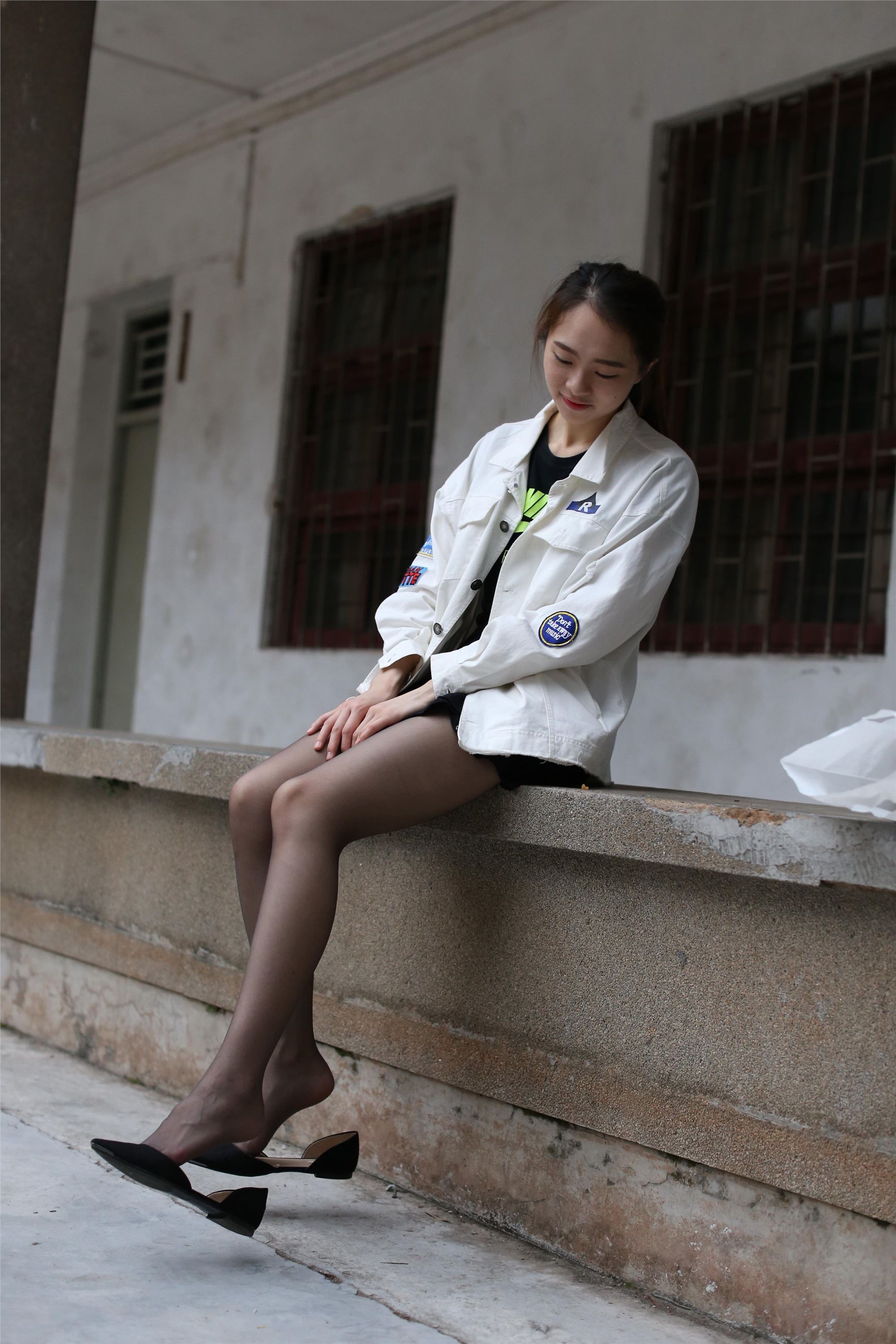 大西瓜美女图片 Z2-2 衬黑丝袜472p1