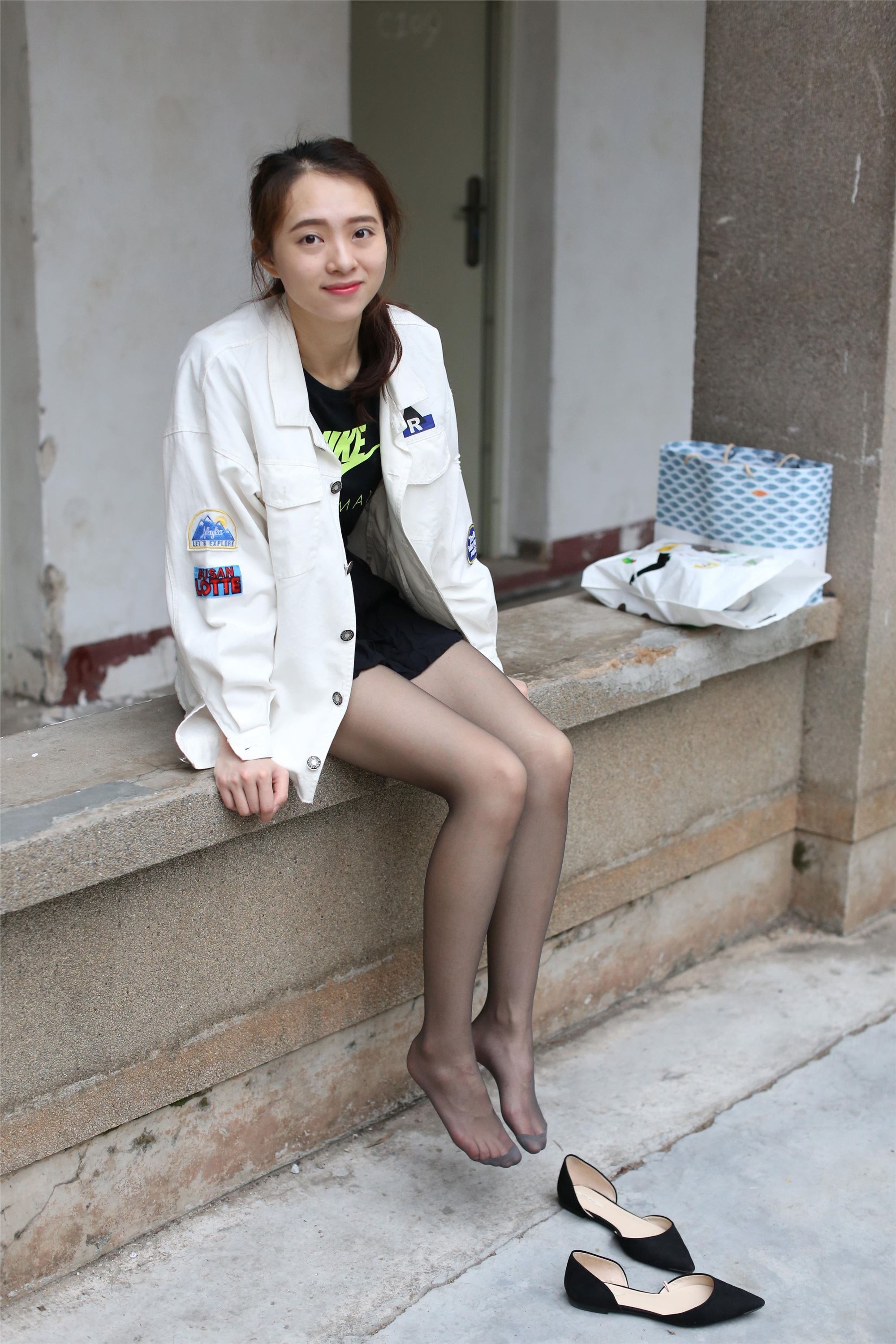 大西瓜美女图片 Z2-2 衬黑丝袜472p1