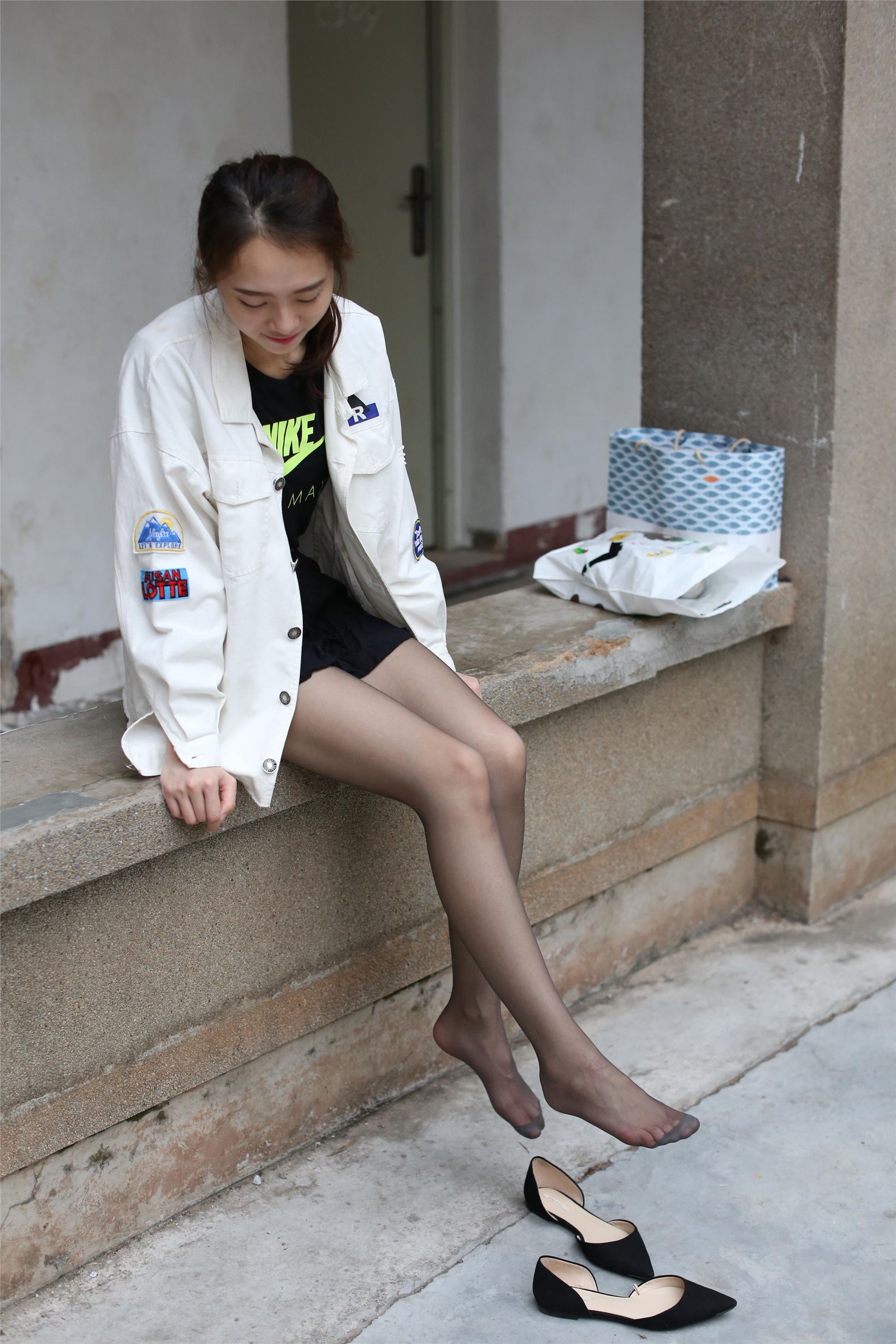 大西瓜美女图片 Z2-2 衬黑丝袜472p1