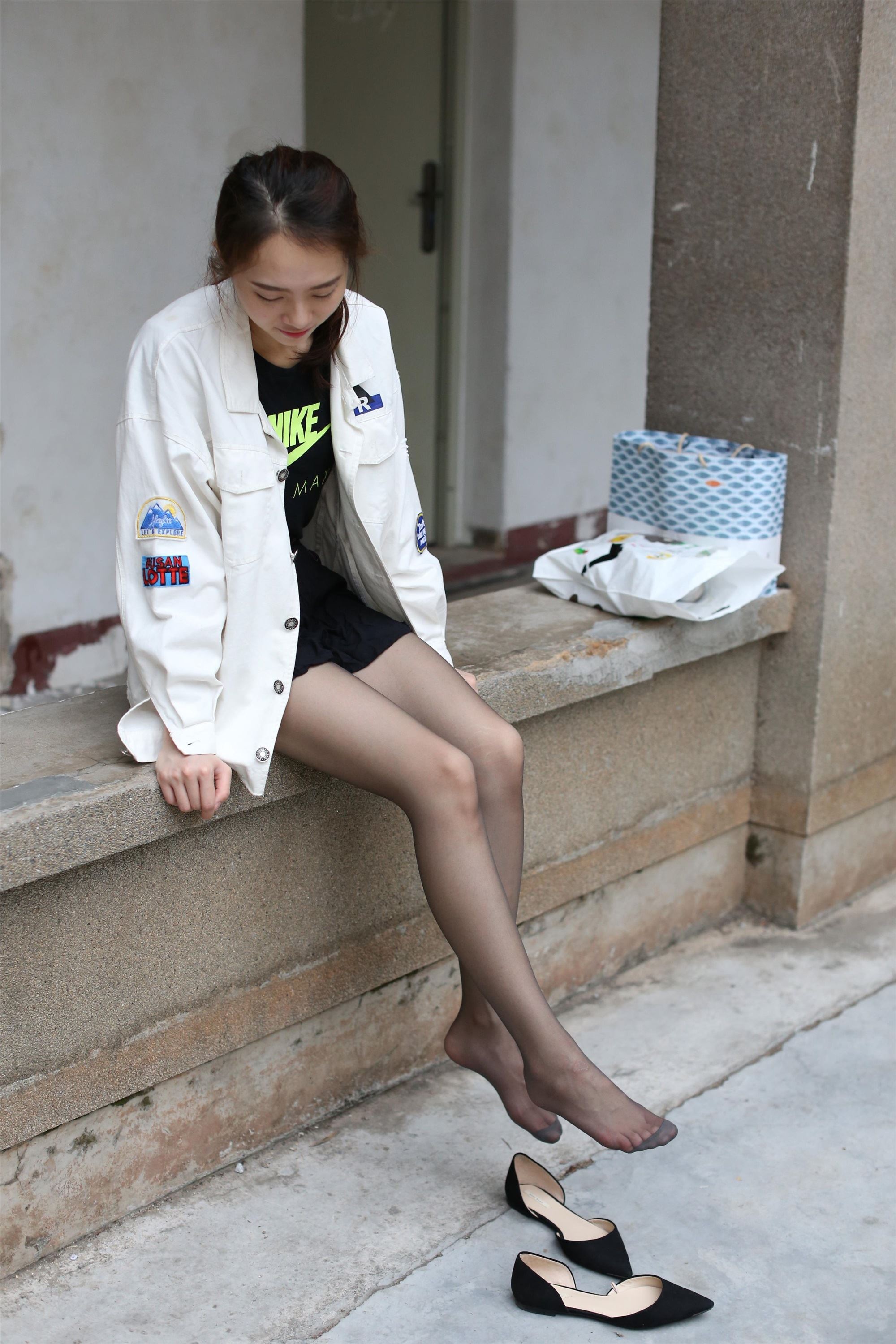 大西瓜美女图片 Z2-2 衬黑丝袜472p1