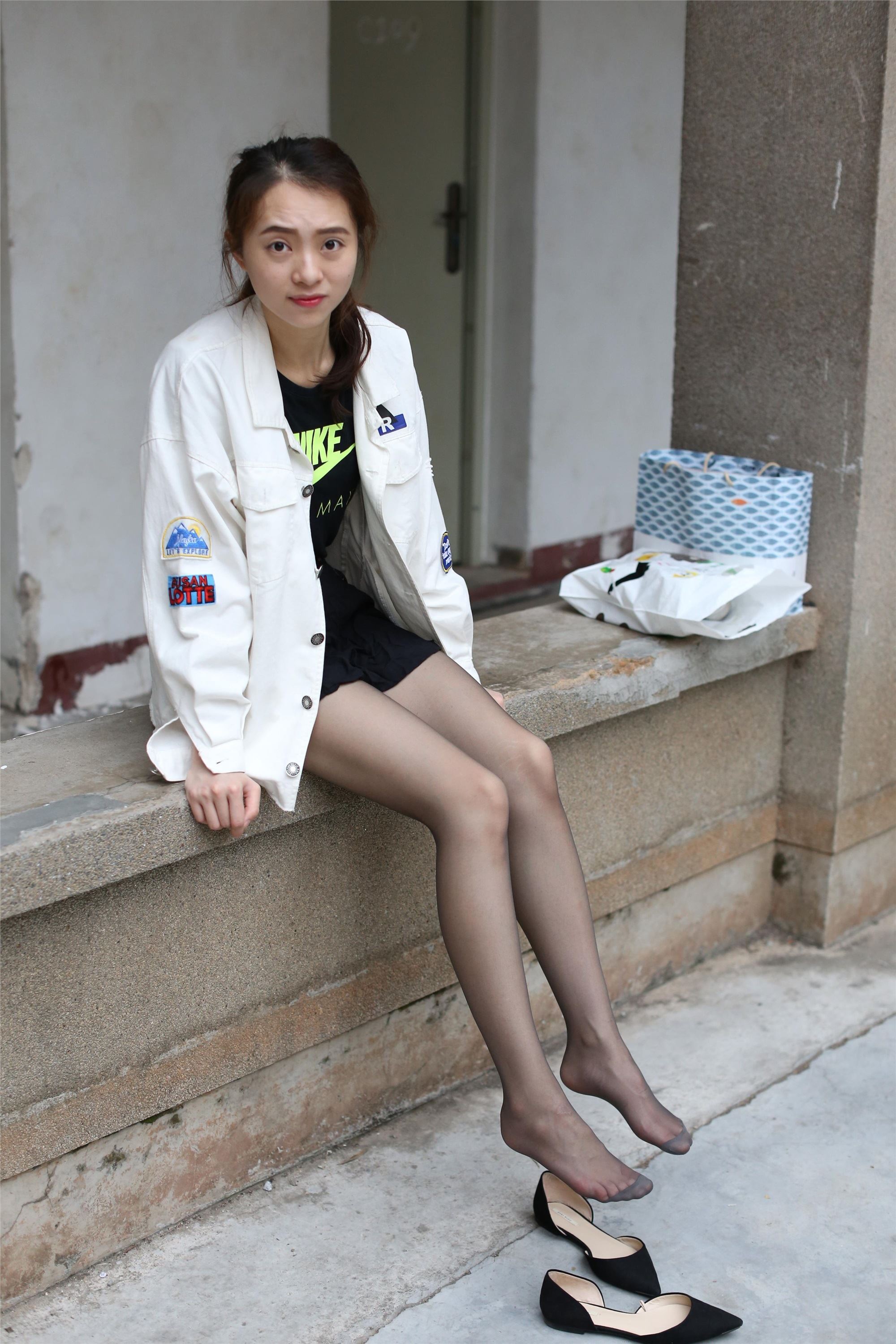 大西瓜美女图片 Z2-2 衬黑丝袜472p1