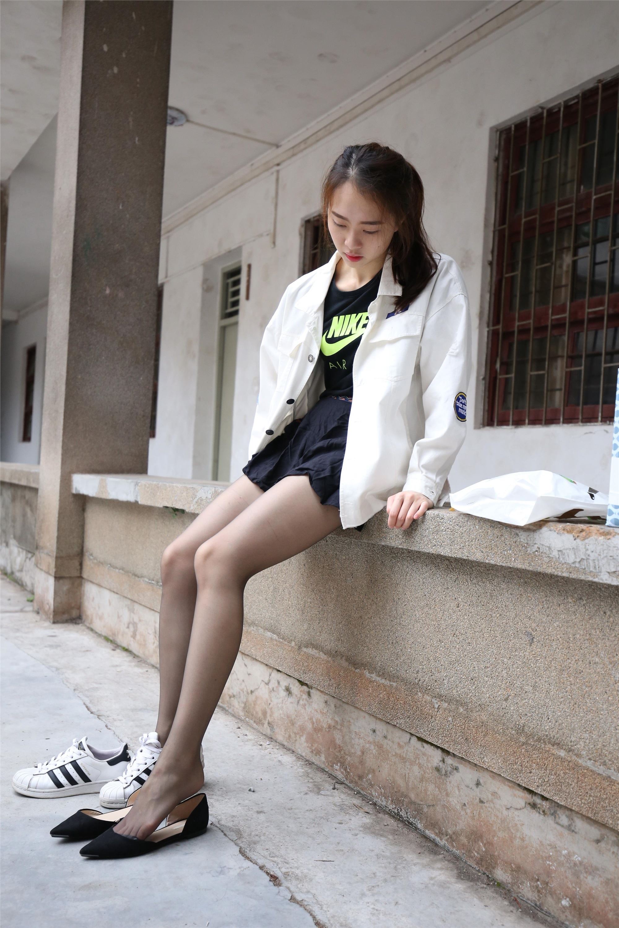 大西瓜美女图片 Z2-2 衬黑丝袜472p1