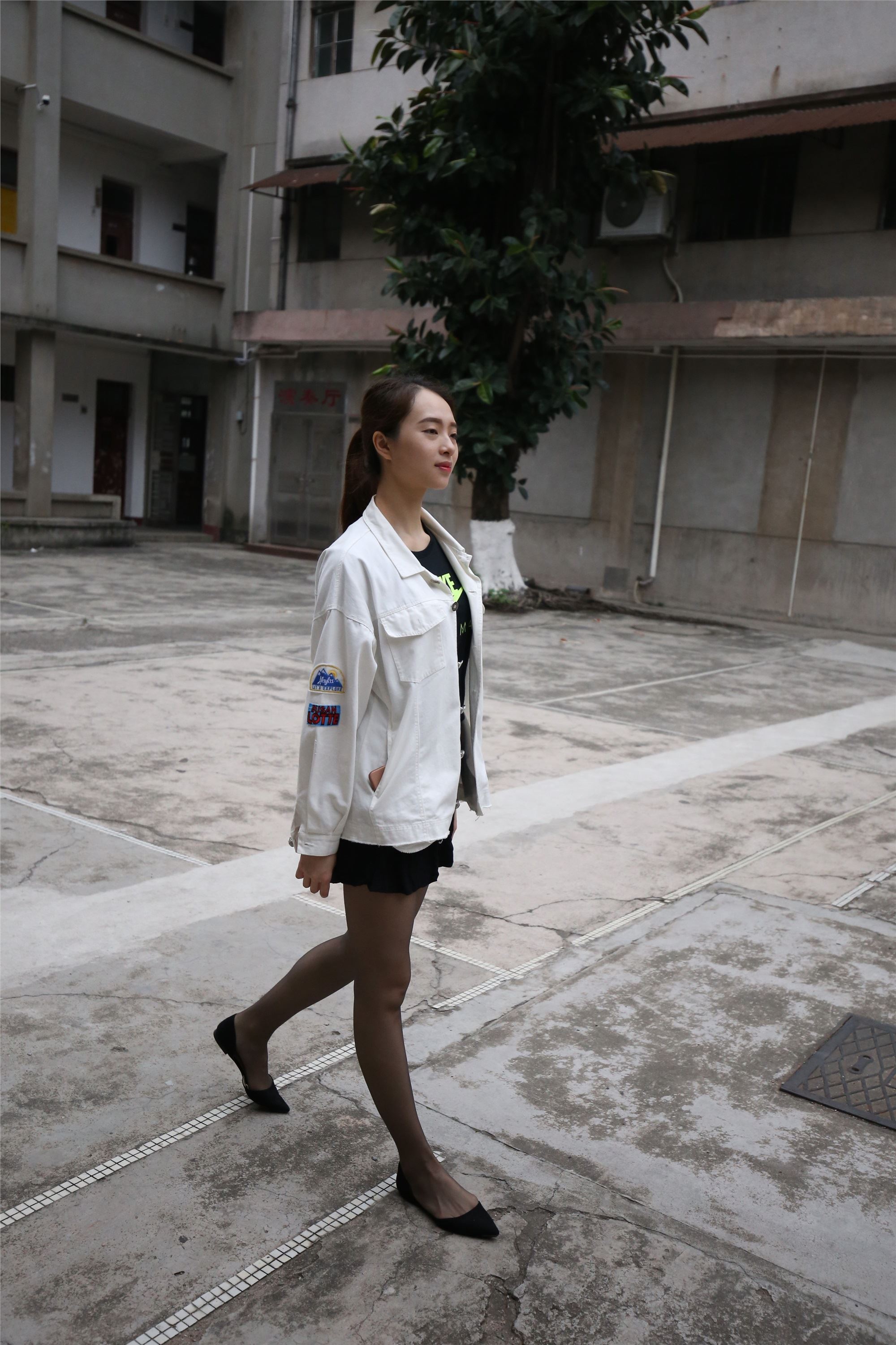 大西瓜美女图片 Z2-2 衬黑丝袜472p3