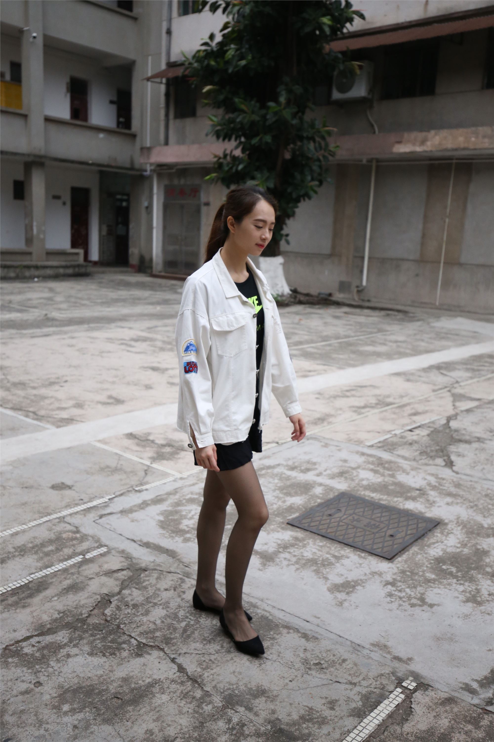 大西瓜美女图片 Z2-2 衬黑丝袜472p3