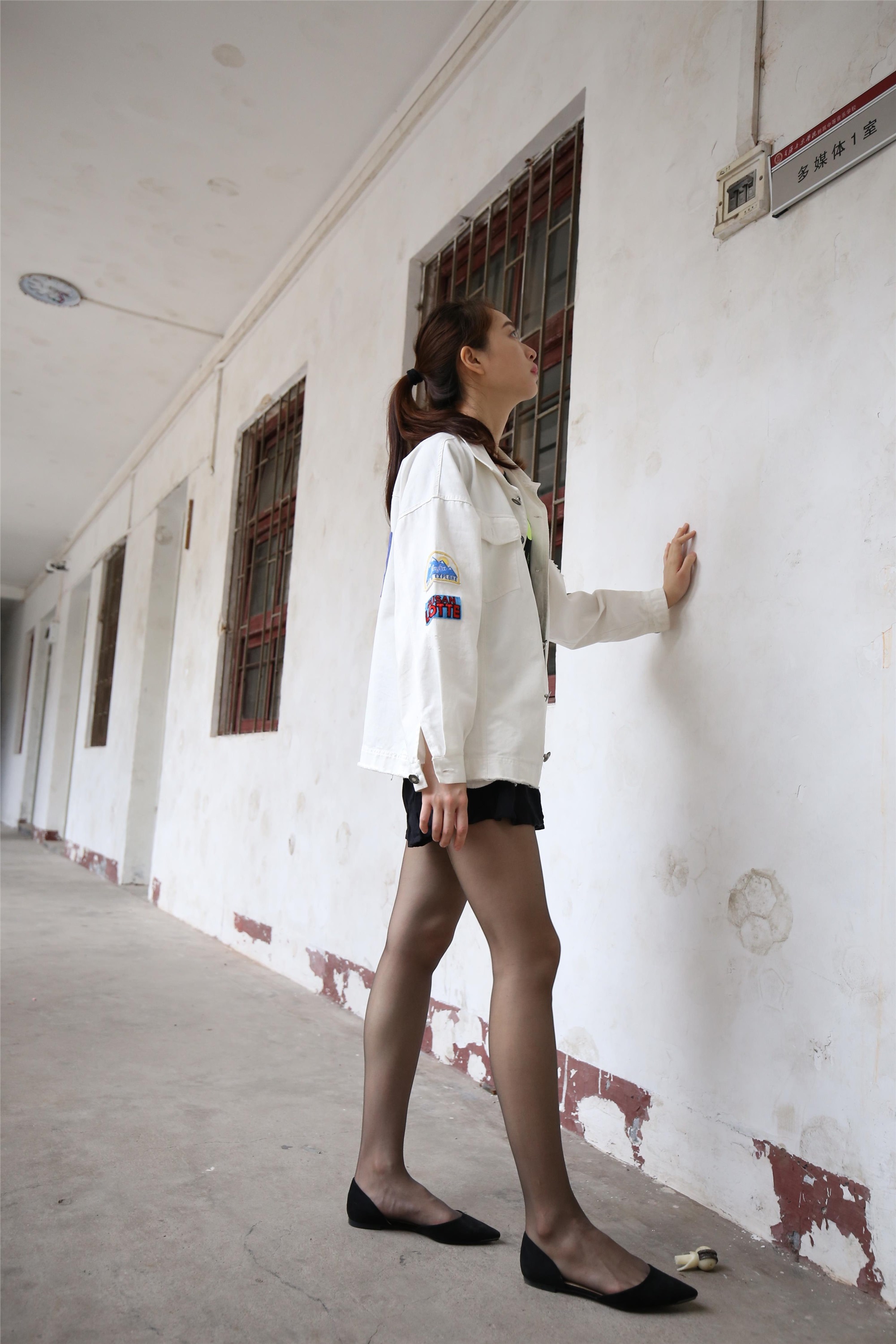 大西瓜美女图片 Z2-2 衬黑丝袜472p3