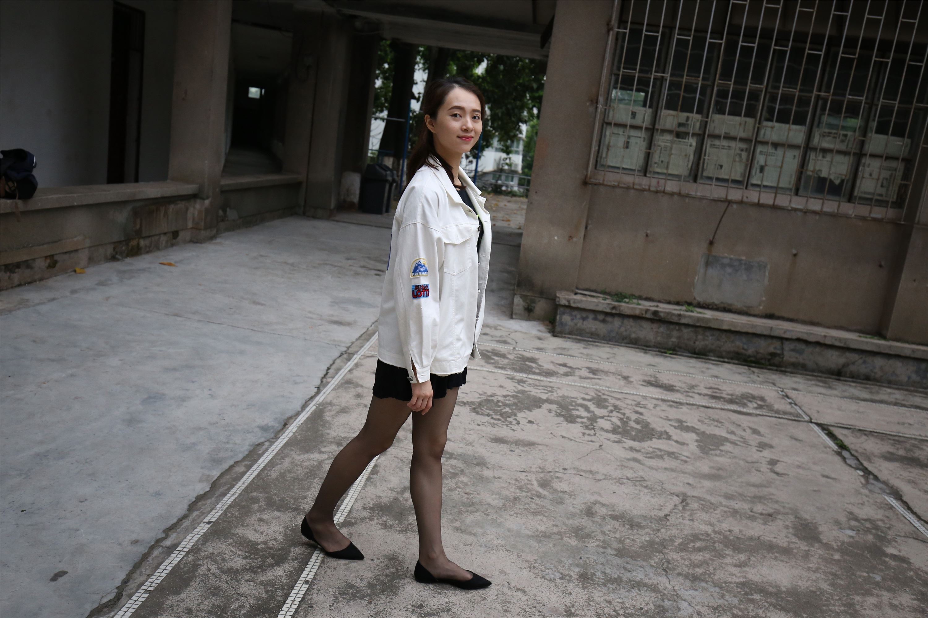 大西瓜美女图片 Z2-2 衬黑丝袜472p3