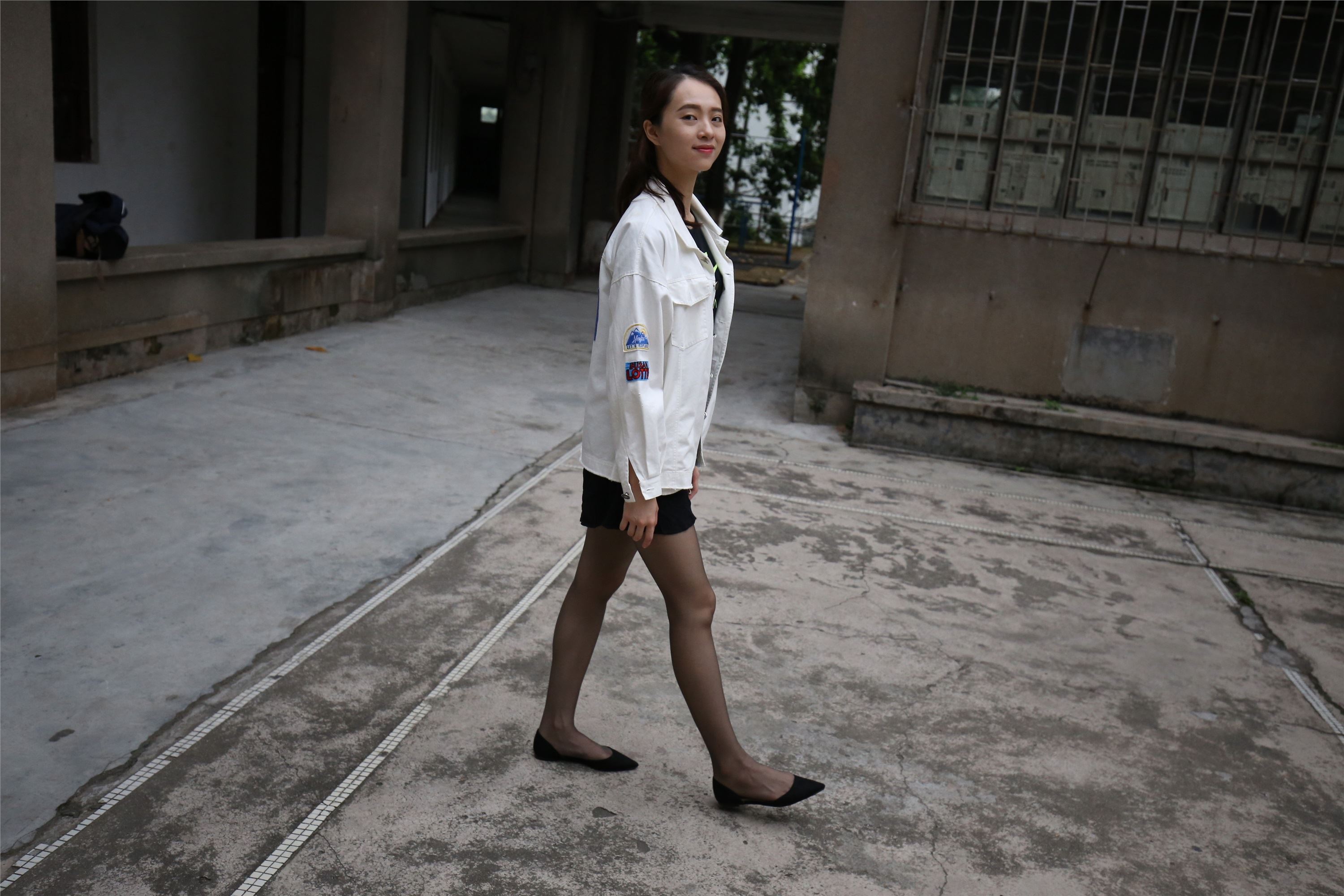 大西瓜美女图片 Z2-2 衬黑丝袜472p3