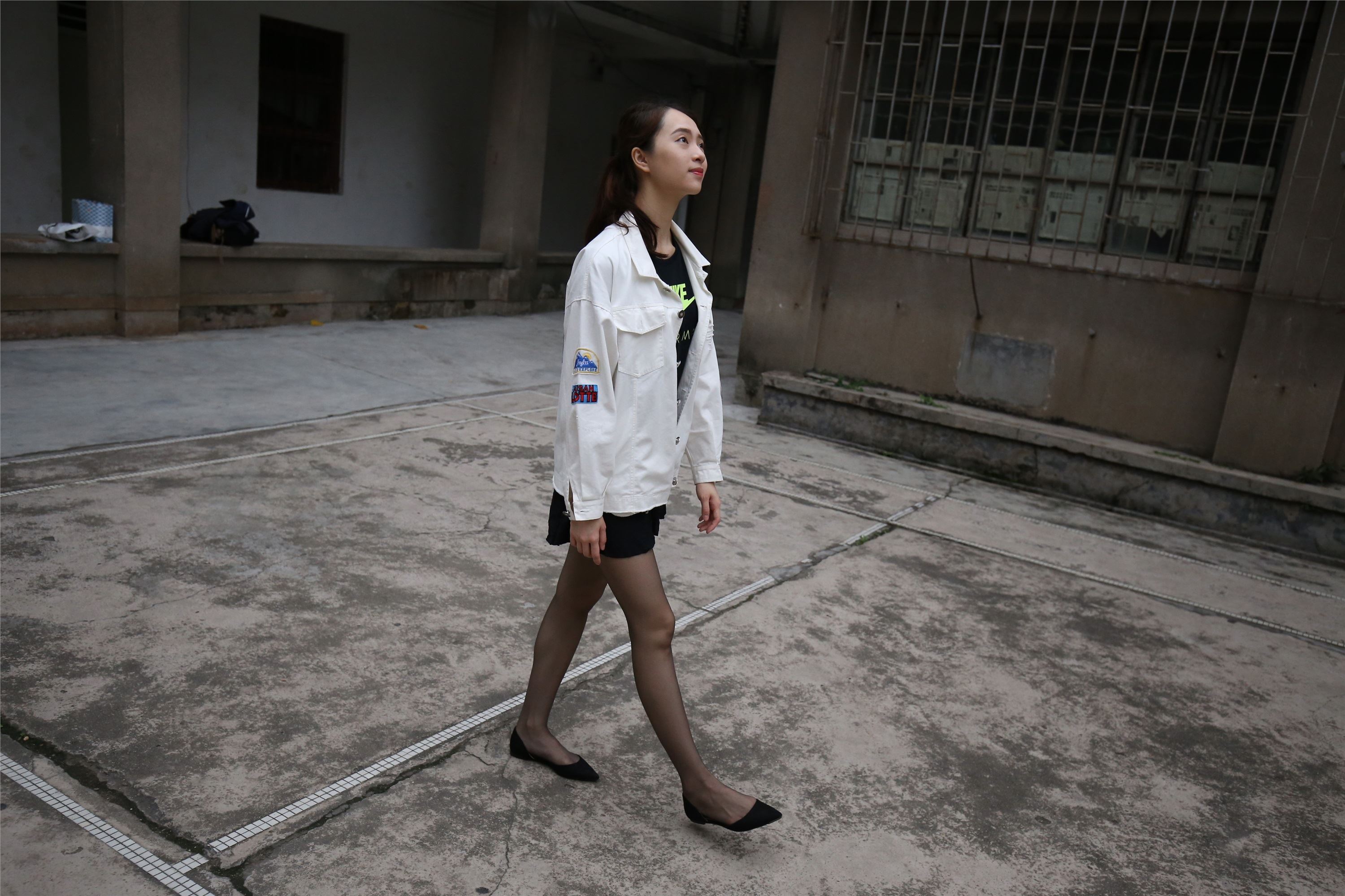 大西瓜美女图片 Z2-2 衬黑丝袜472p3