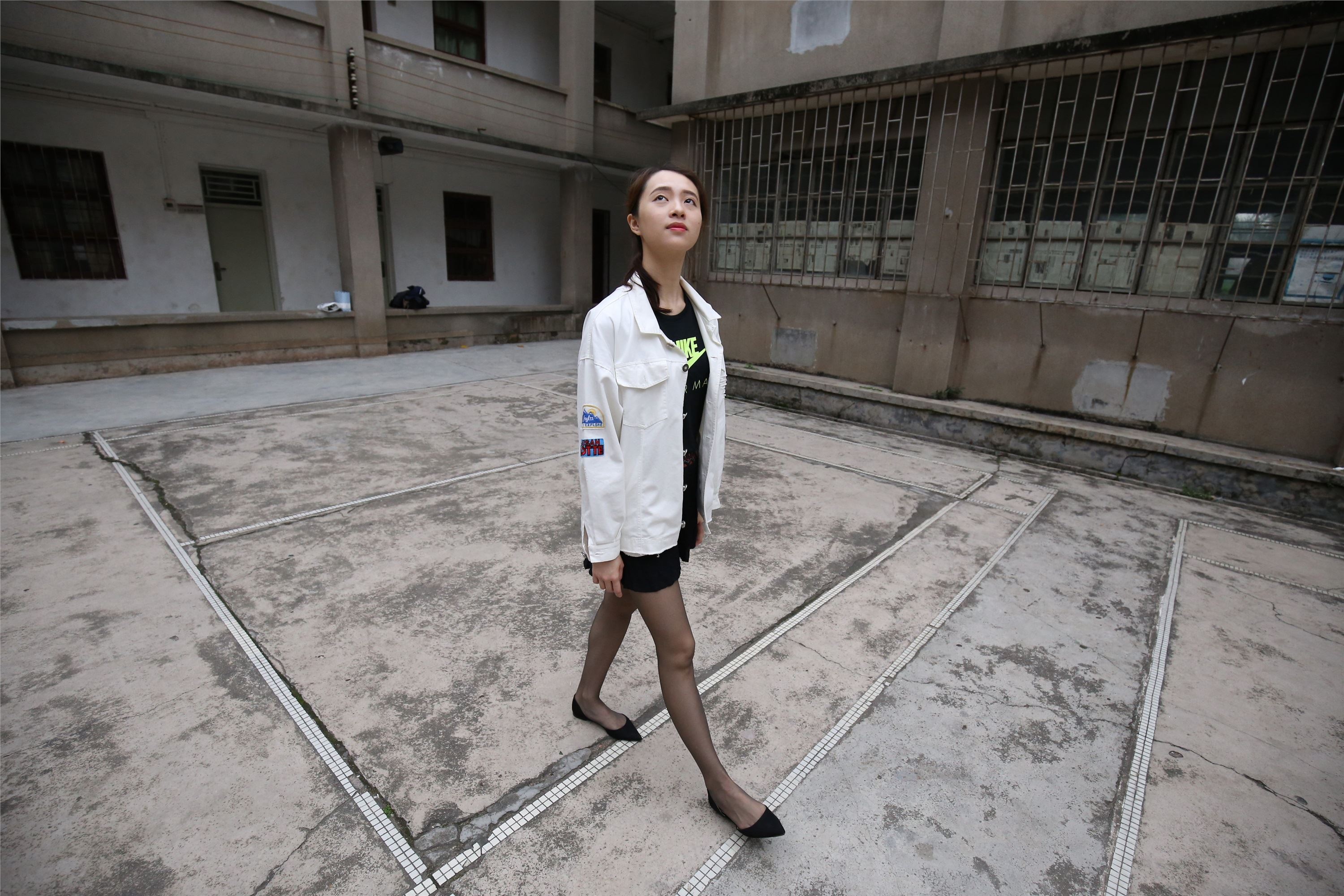 大西瓜美女图片 Z2-2 衬黑丝袜472p3