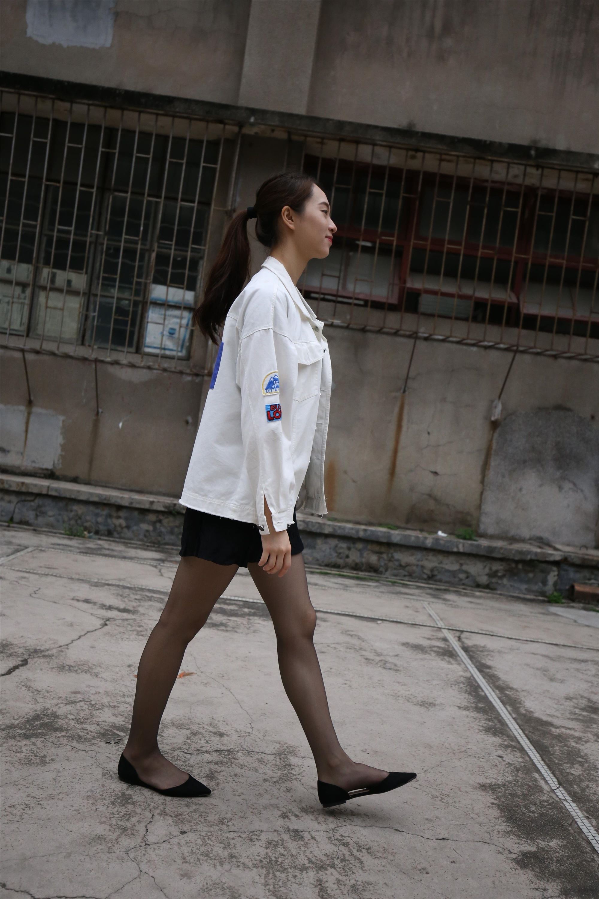 大西瓜美女图片 Z2-2 衬黑丝袜472p3