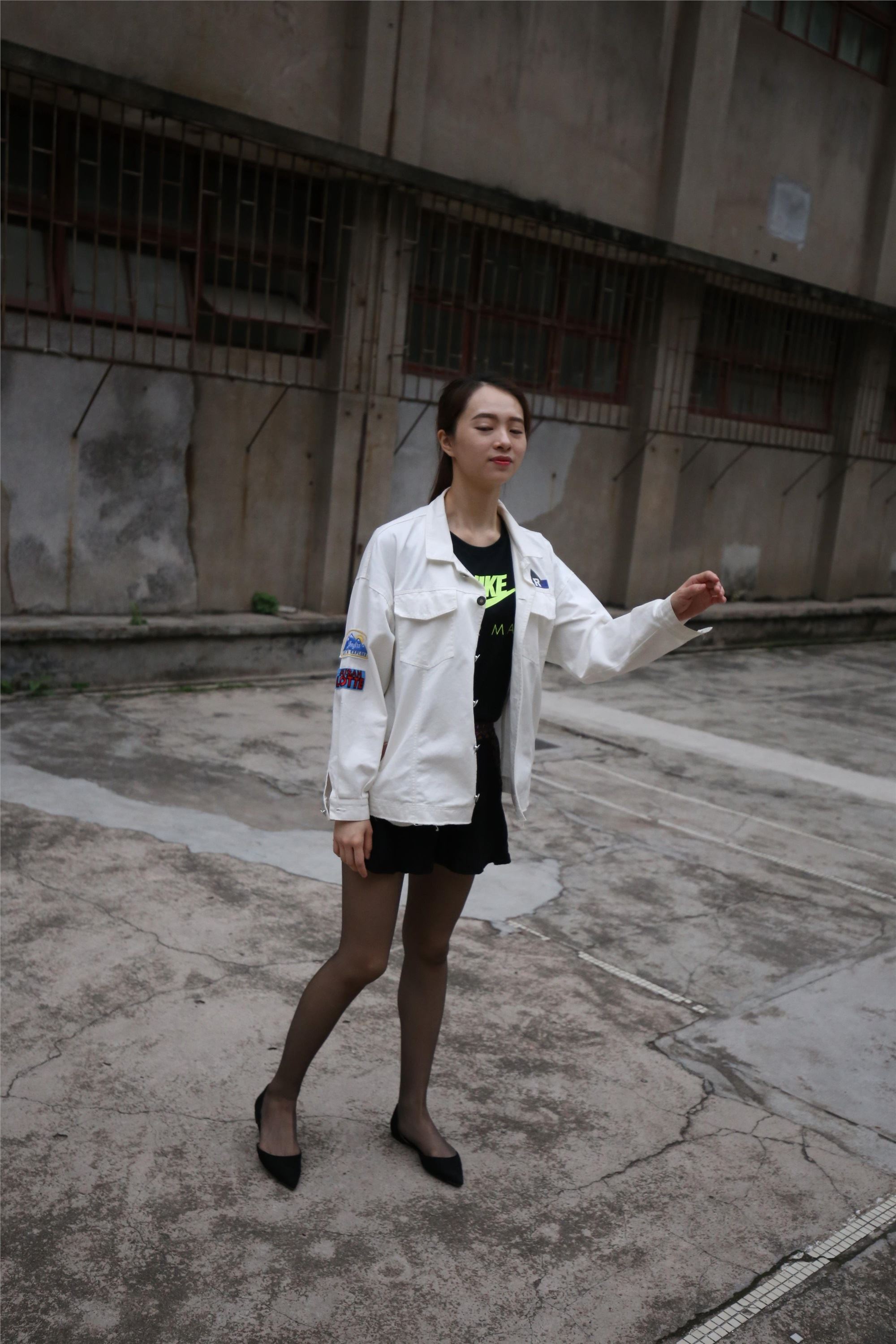 大西瓜美女图片 Z2-2 衬黑丝袜472p3