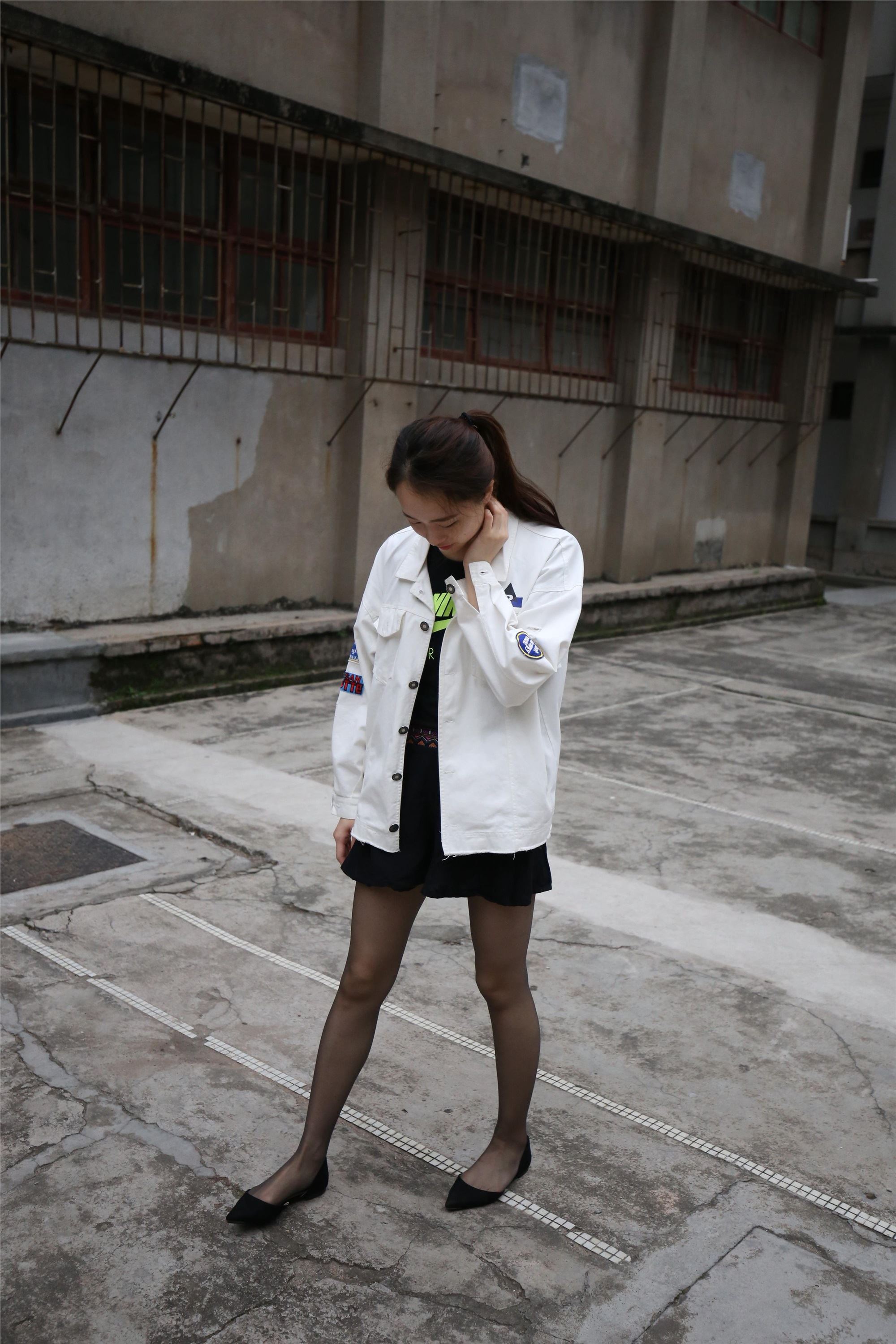 大西瓜美女图片 Z2-2 衬黑丝袜472p3