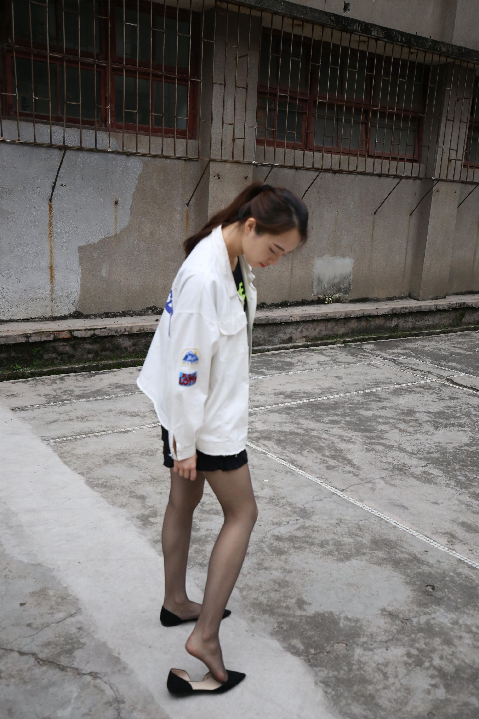 大西瓜美女图片 Z2-2 衬黑丝袜472p3