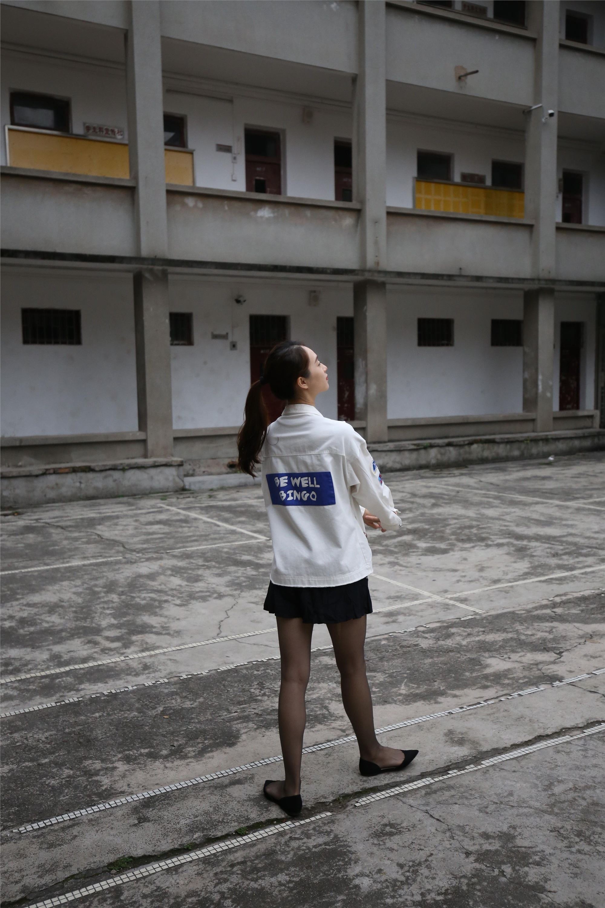 大西瓜美女图片 Z2-2 衬黑丝袜472p3