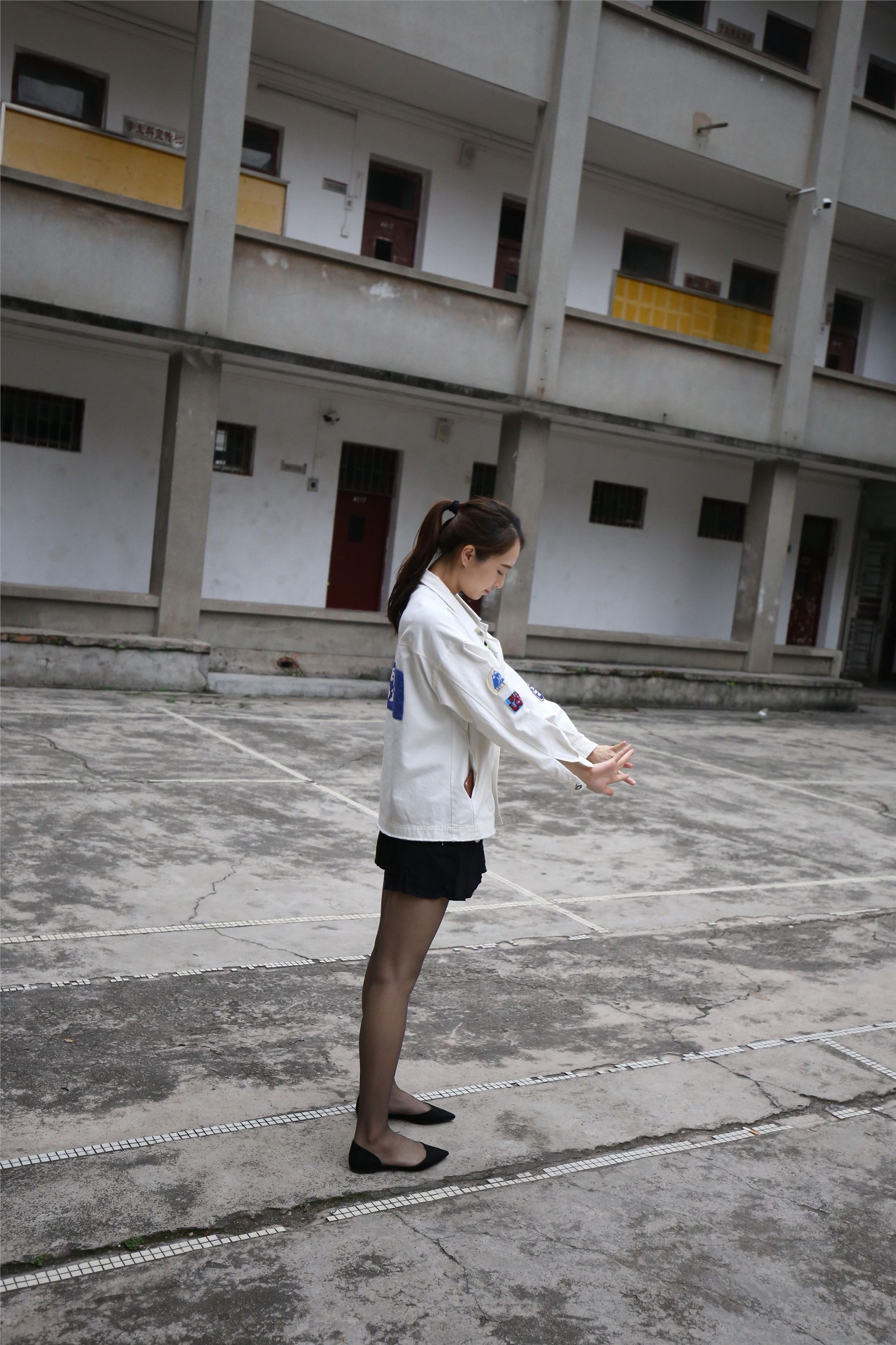 大西瓜美女图片 Z2-2 衬黑丝袜472p3