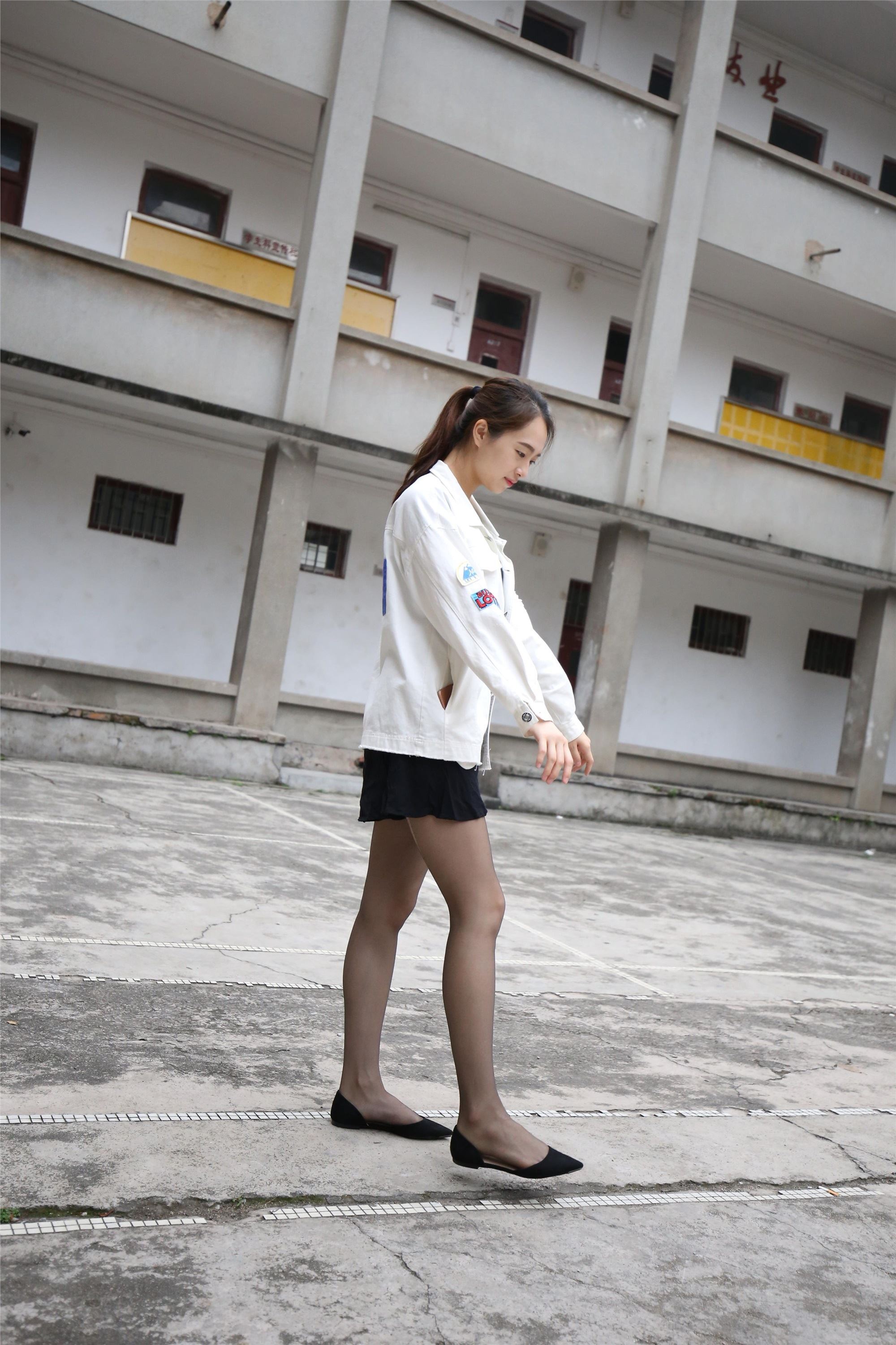 大西瓜美女图片 Z2-2 衬黑丝袜472p3