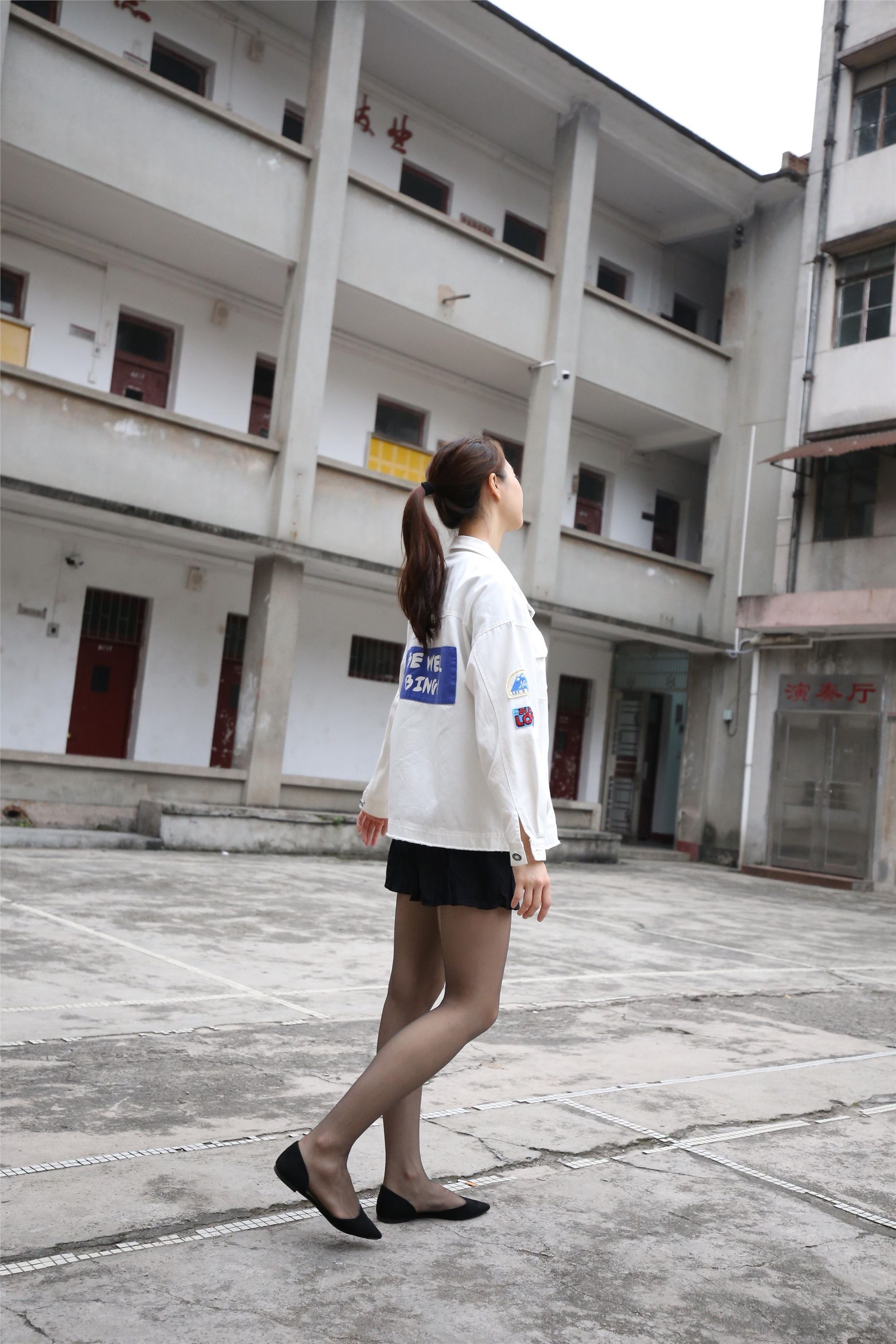 大西瓜美女图片 Z2-2 衬黑丝袜472p3