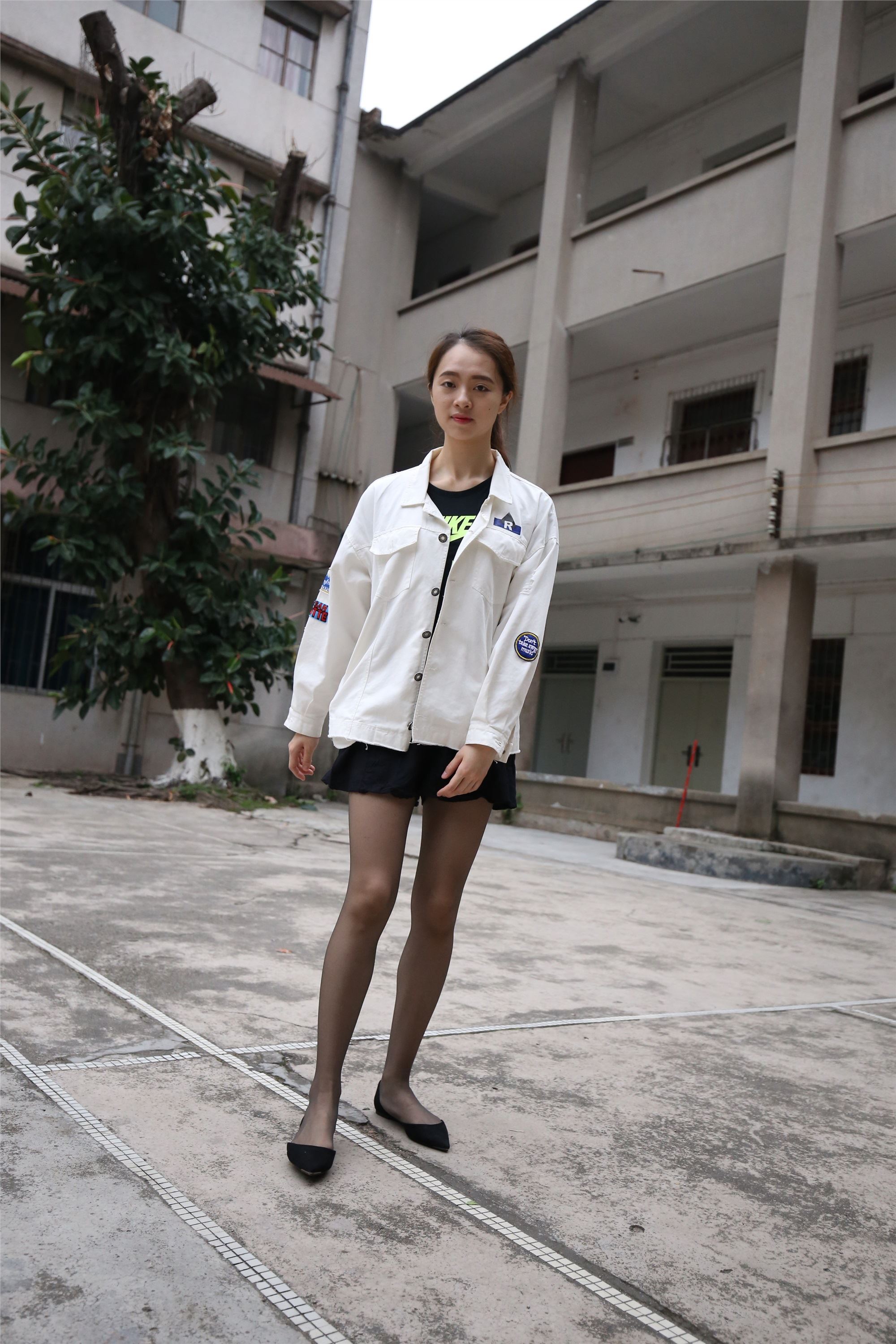 大西瓜美女图片 Z2-2 衬黑丝袜472p4