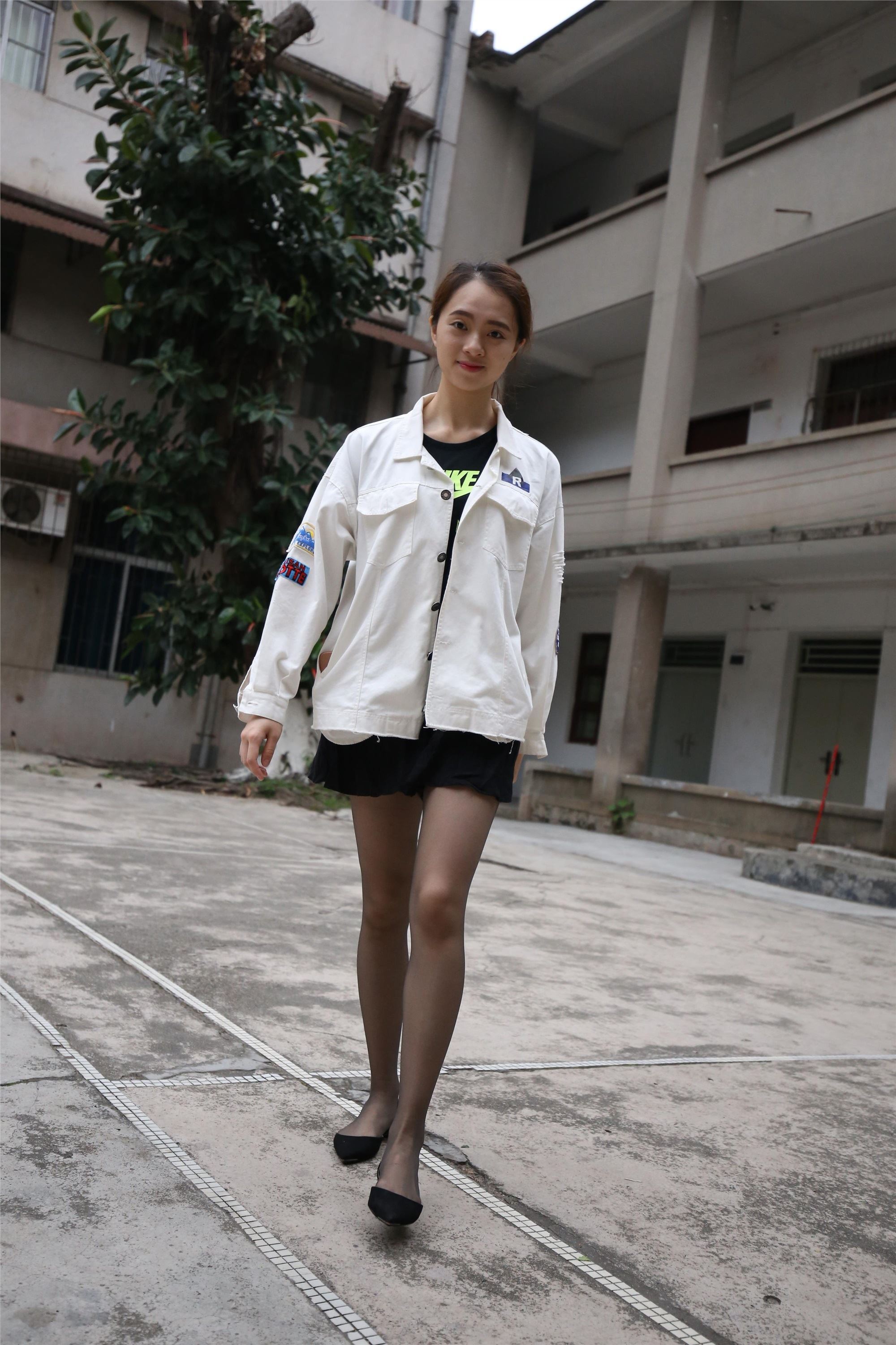 大西瓜美女图片 Z2-2 衬黑丝袜472p4