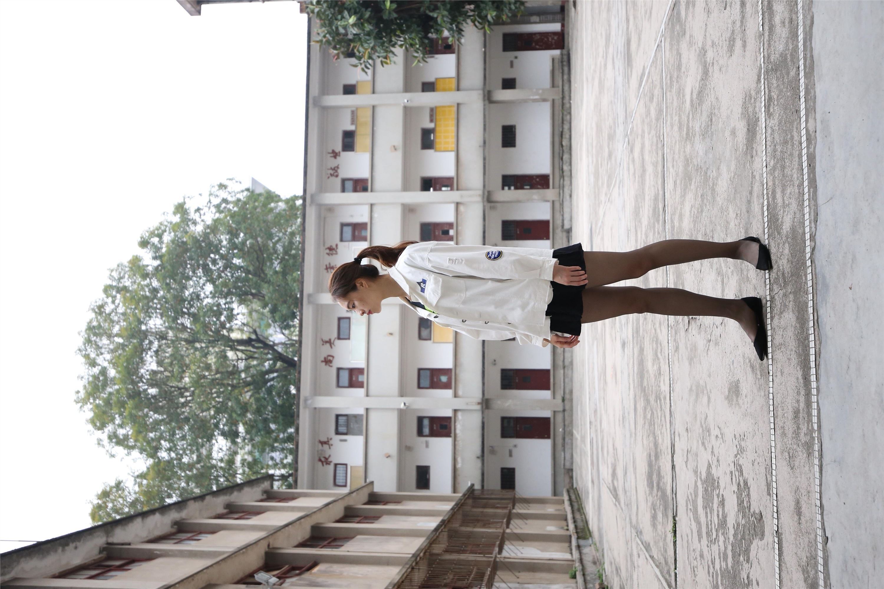 大西瓜美女图片 Z2-2 衬黑丝袜472p4