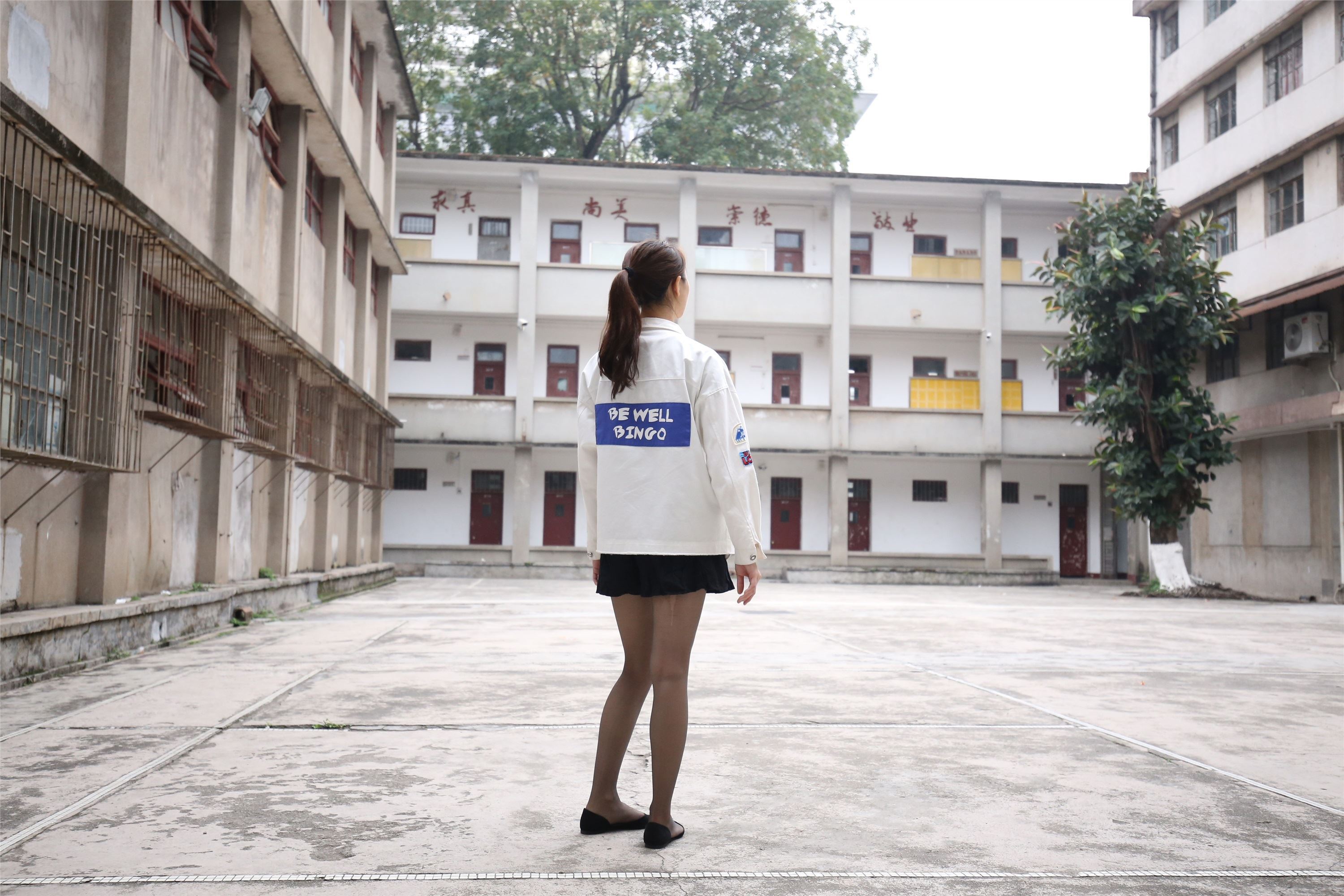 大西瓜美女图片 Z2-2 衬黑丝袜472p4