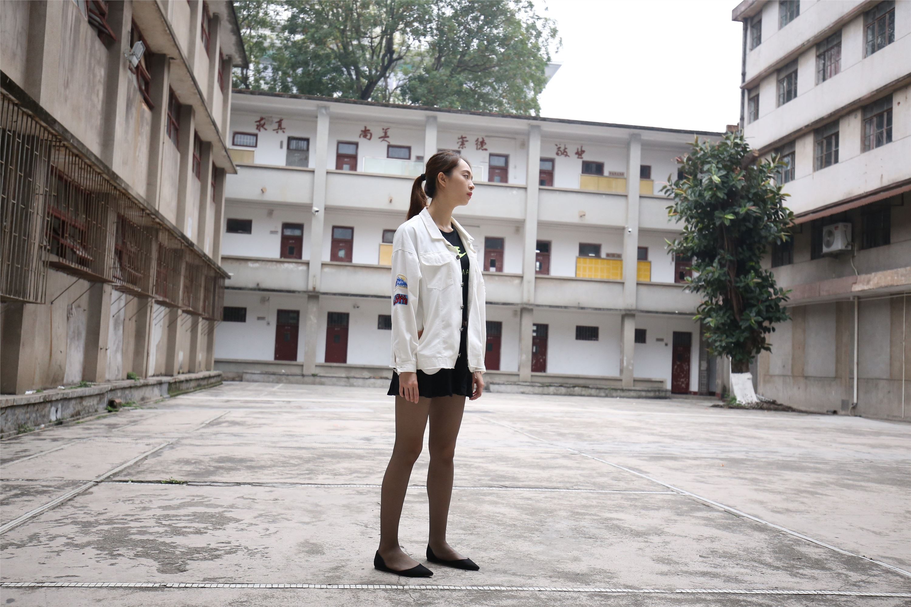 大西瓜美女图片 Z2-2 衬黑丝袜472p4