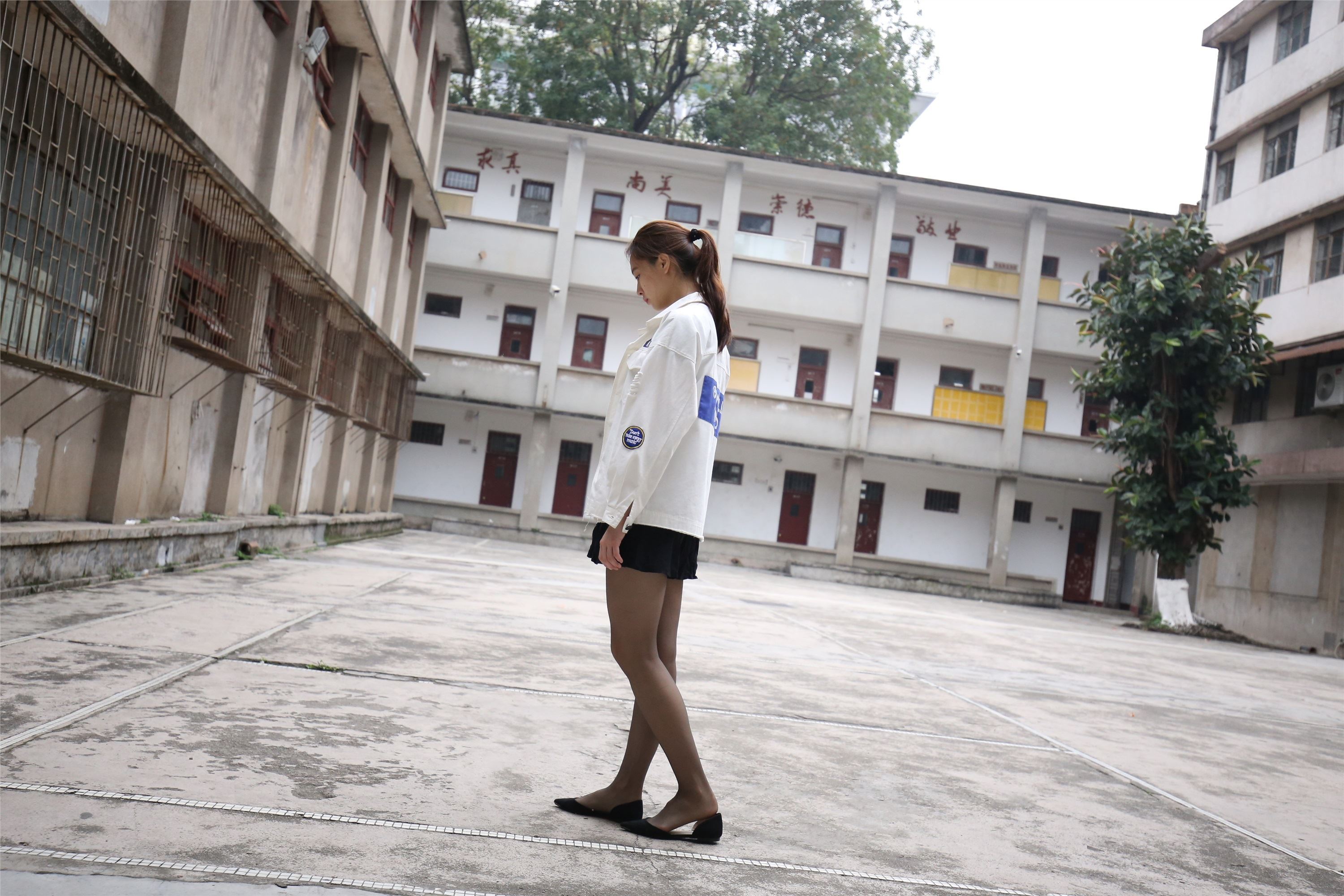 大西瓜美女图片 Z2-2 衬黑丝袜472p4