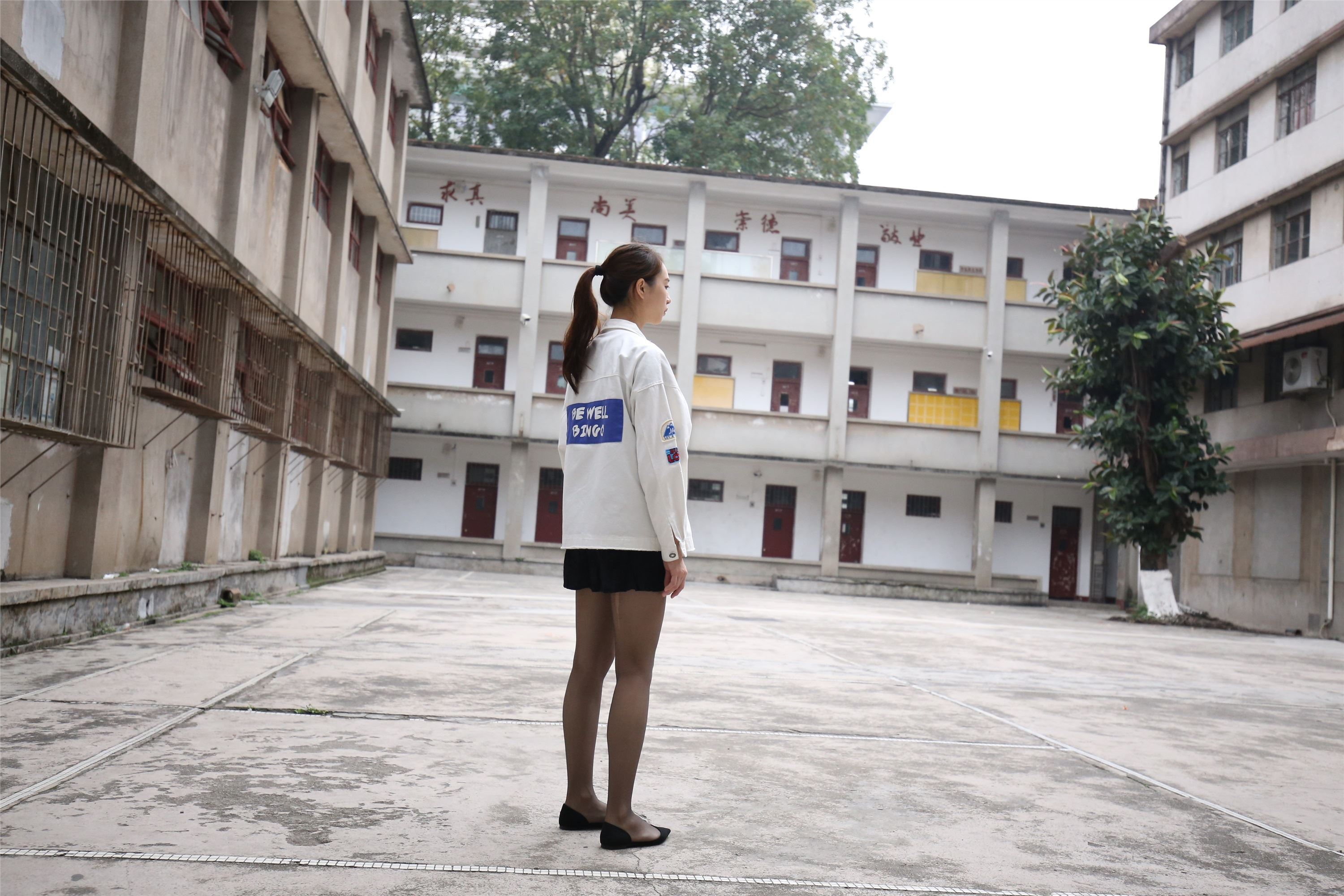 大西瓜美女图片 Z2-2 衬黑丝袜472p4