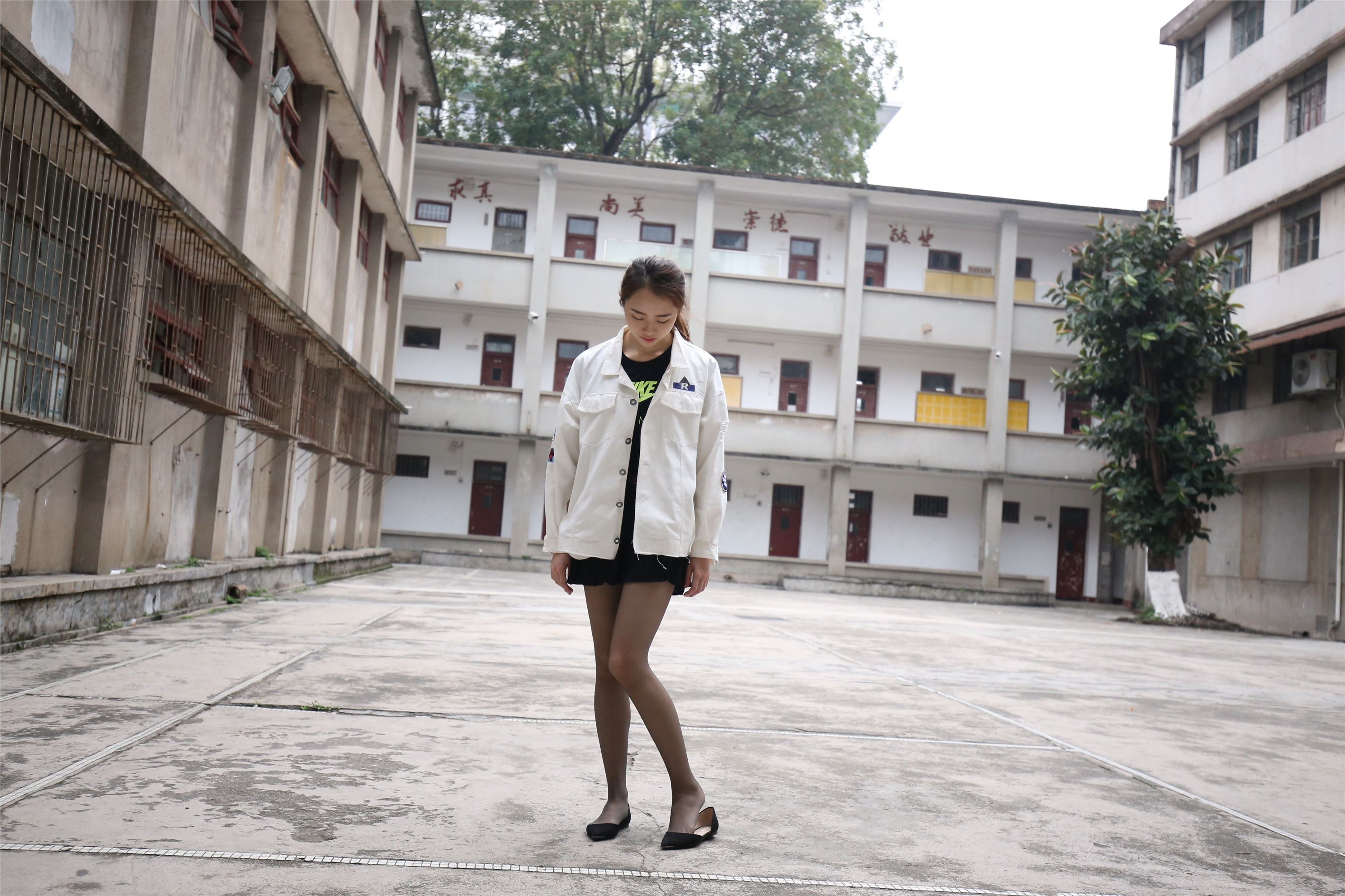 大西瓜美女图片 Z2-2 衬黑丝袜472p4